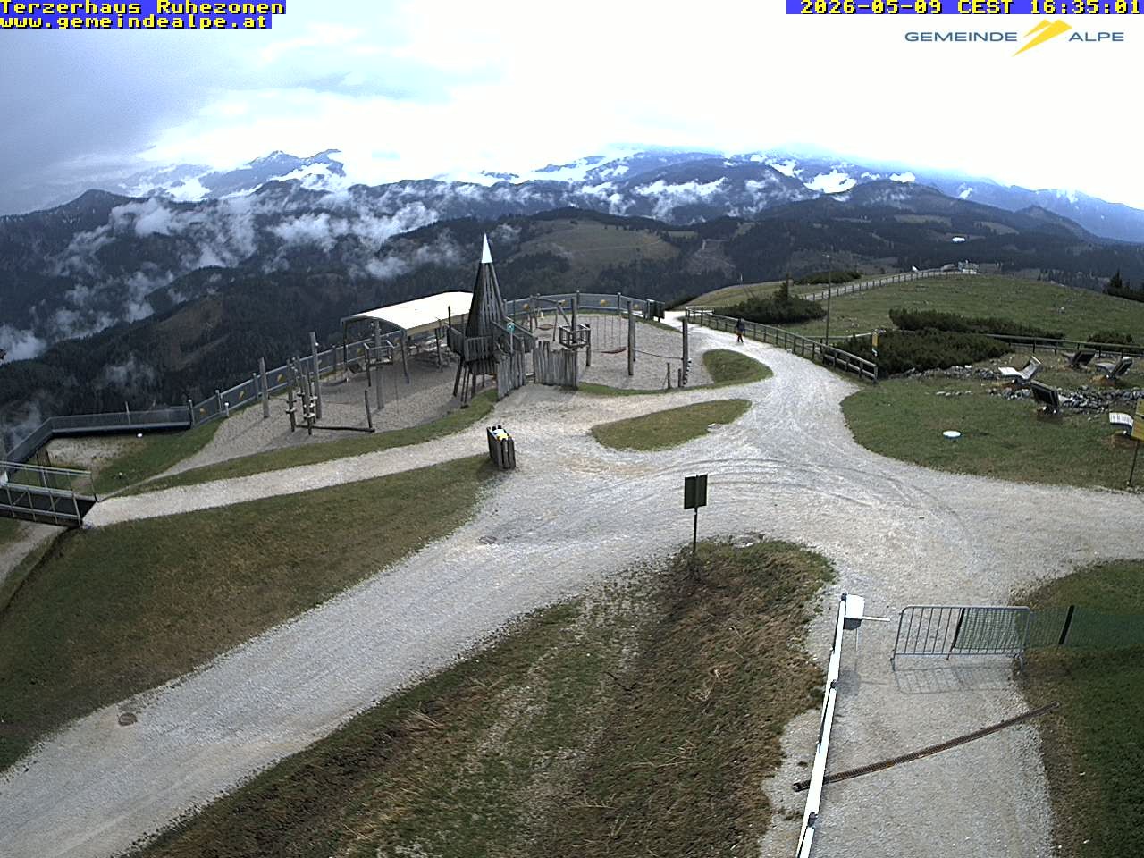 Archiv Foto Webcam Gemeindealpe Mitterbach Spielplatz / Terzerhaus