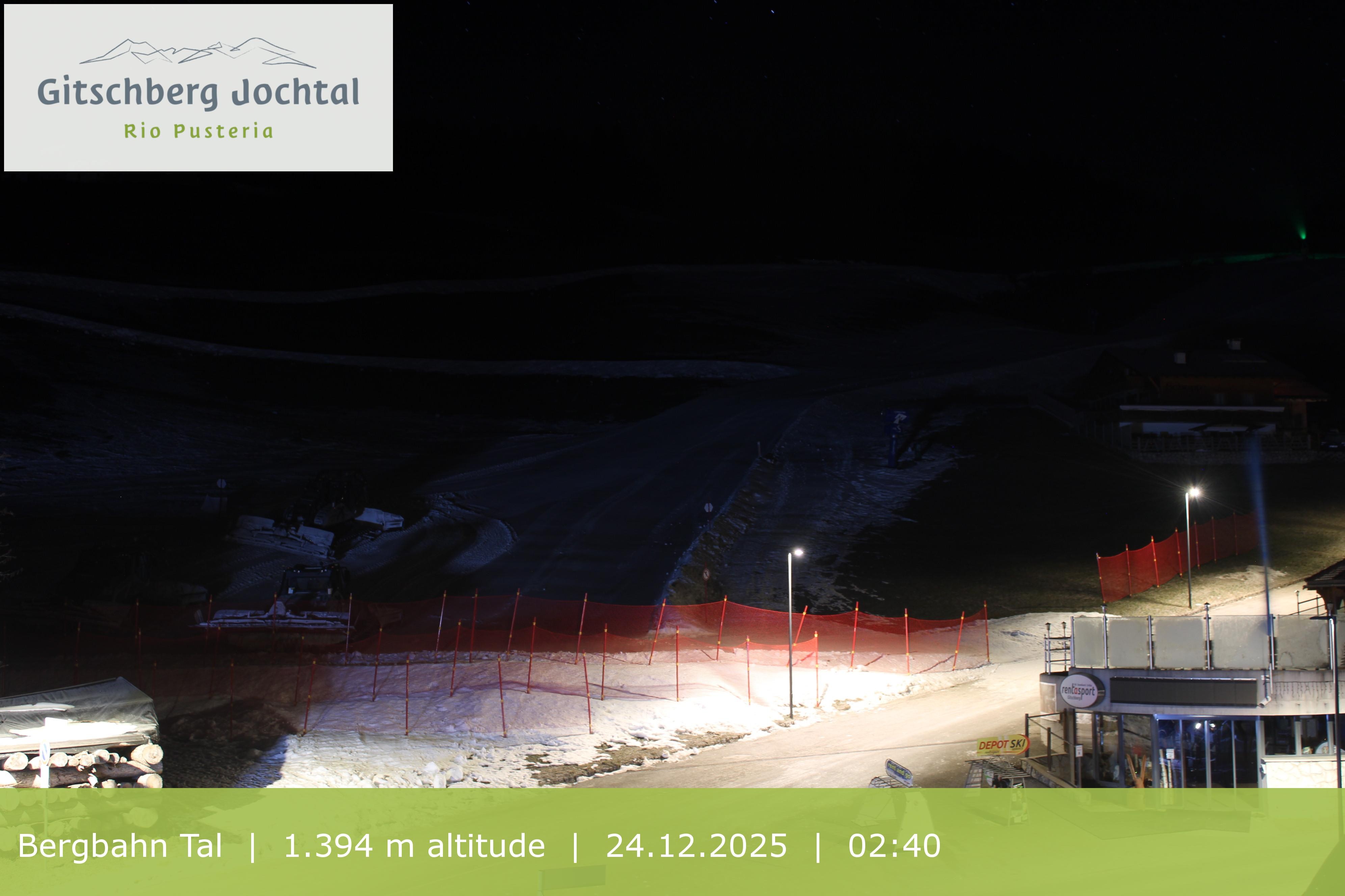 Archiv Foto Webcam Sicht auf die Talstation Meransen in Südtirol