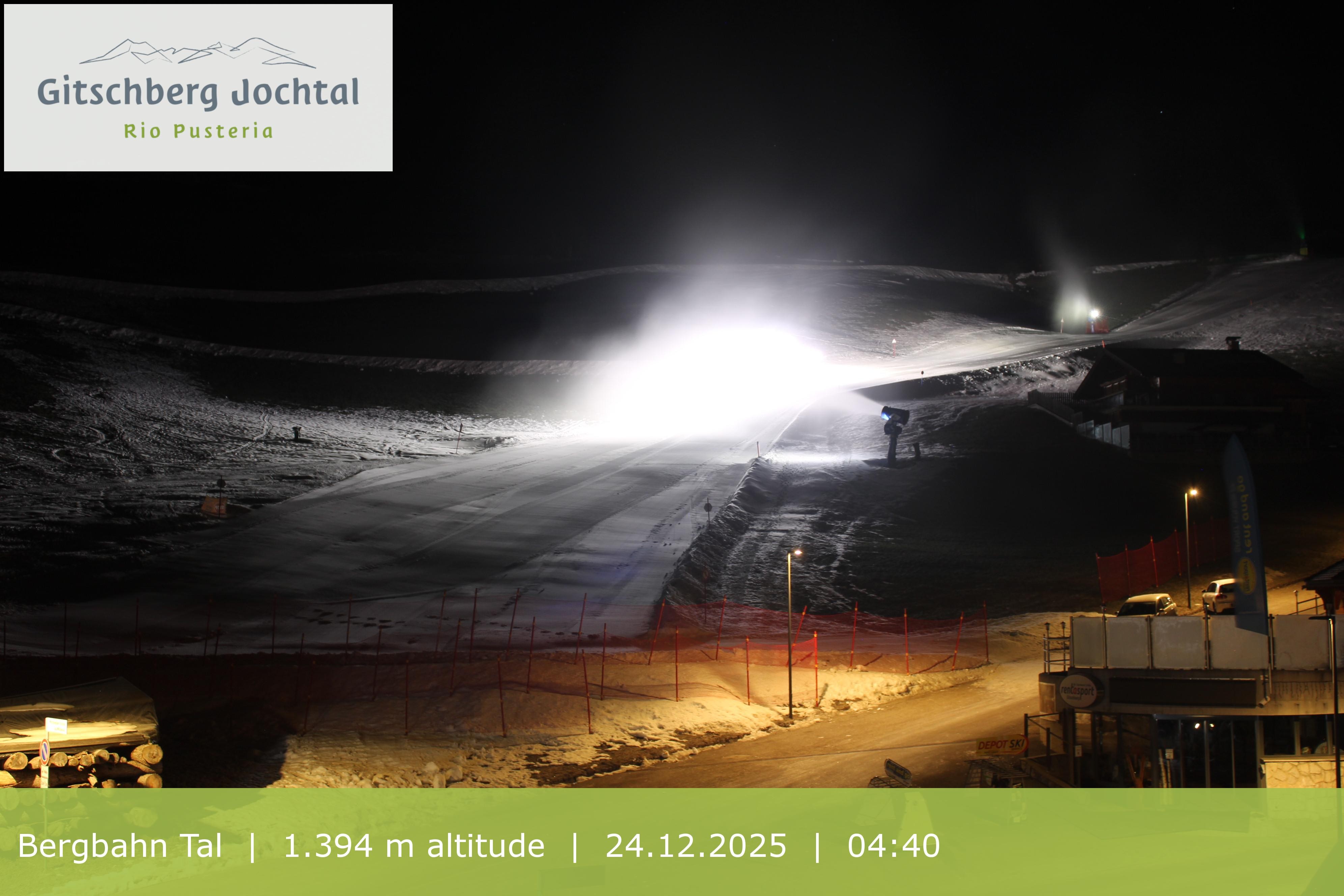 Archiv Foto Webcam Sicht auf die Talstation Meransen in Südtirol