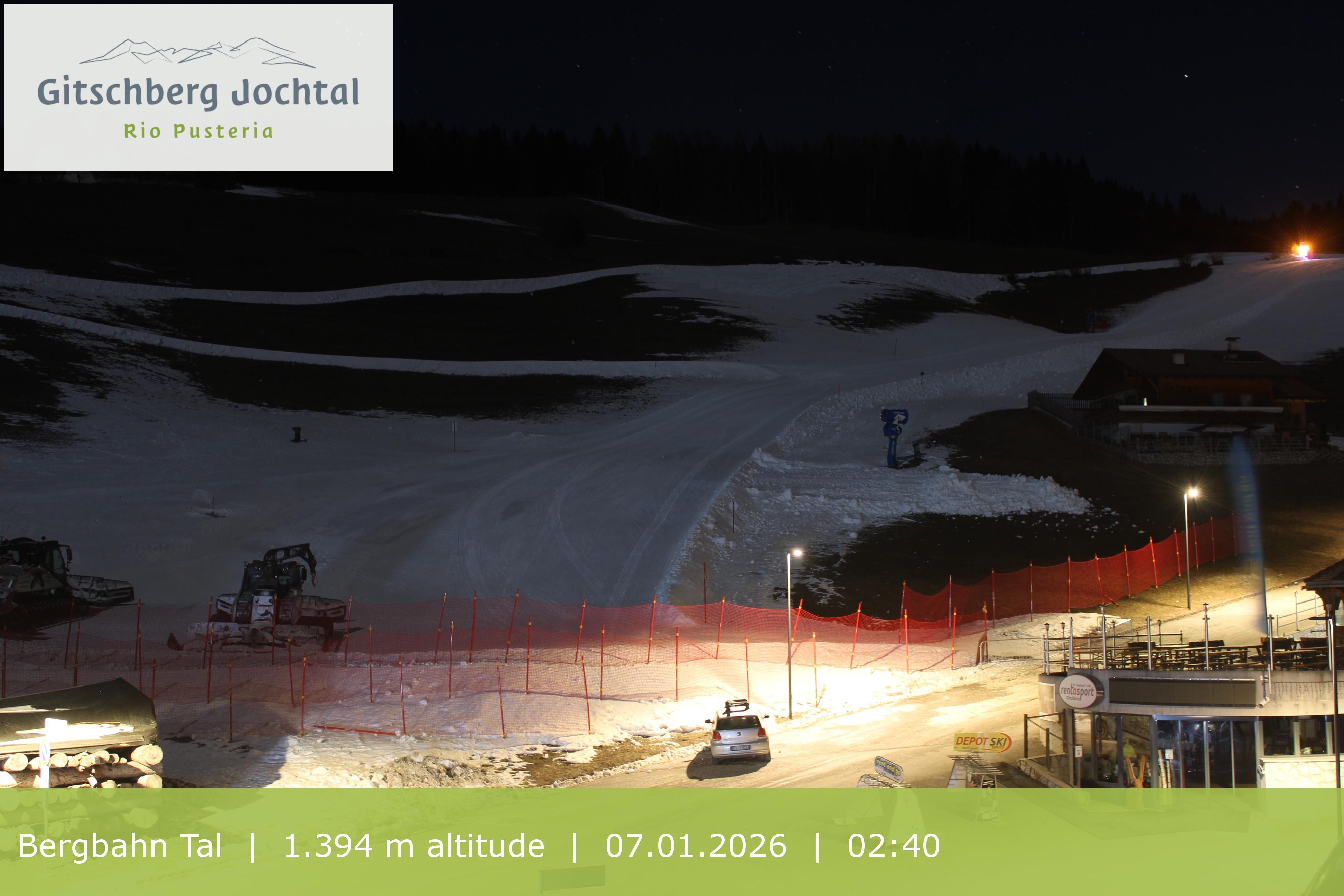 Archiv Foto Webcam Sicht auf die Talstation Meransen in Südtirol