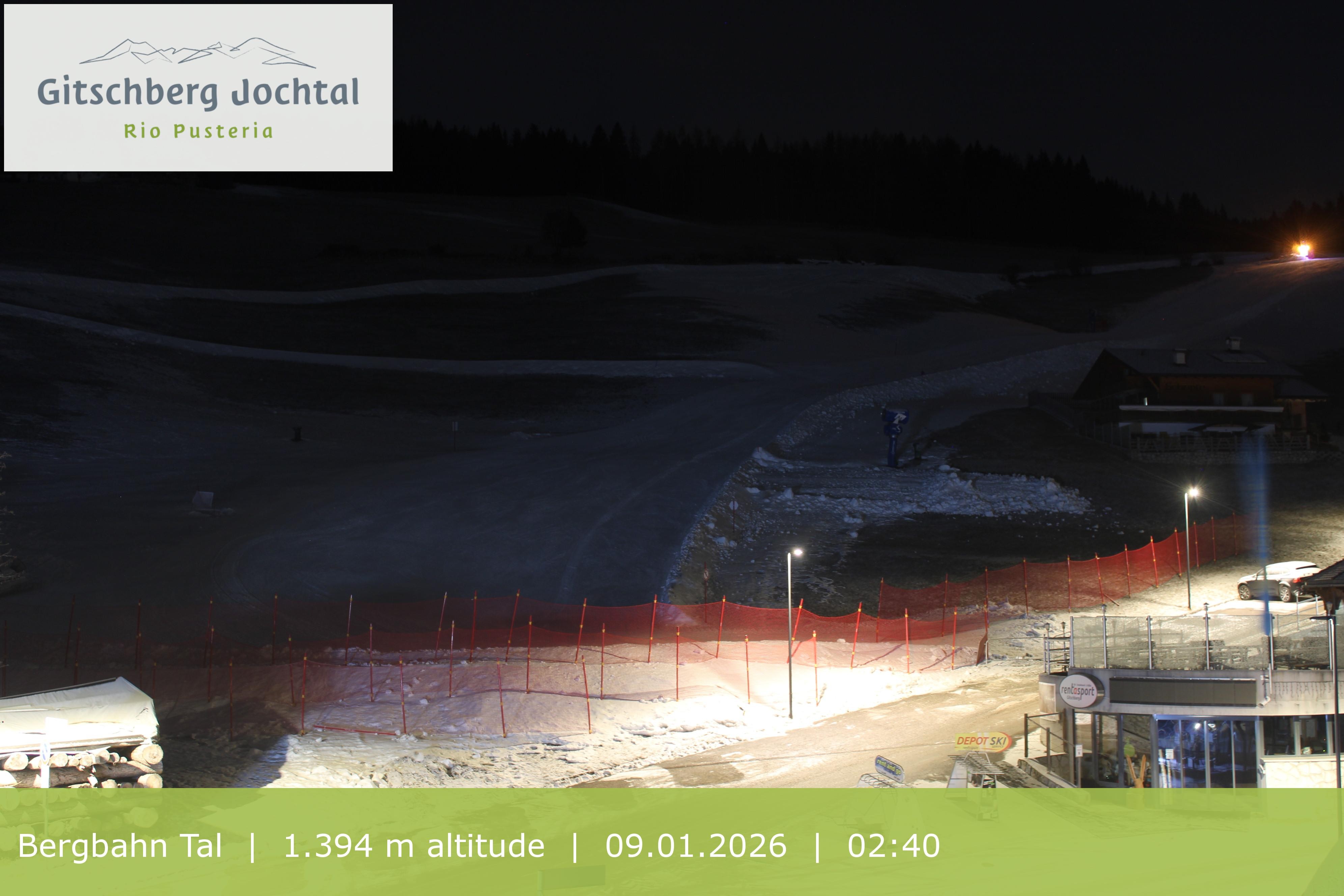 Archiv Foto Webcam Sicht auf die Talstation Meransen in Südtirol