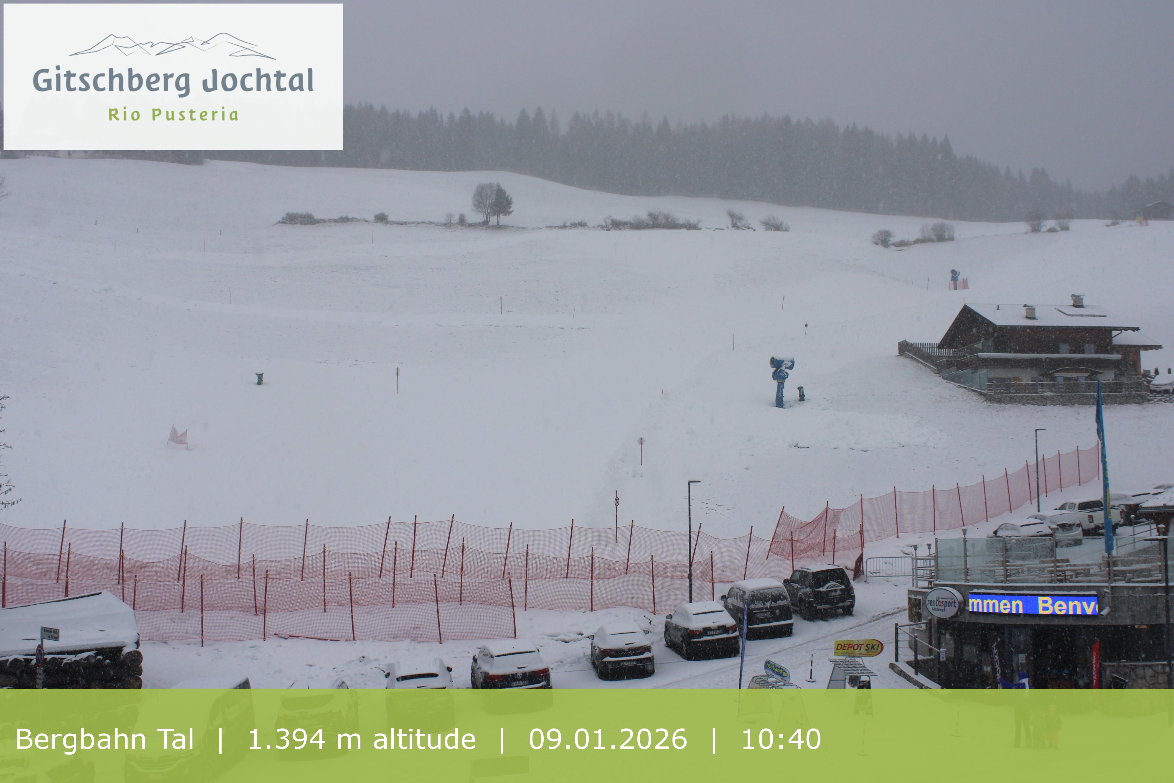 Archived image Webcam View of Base Station Meransen in South Tyrol