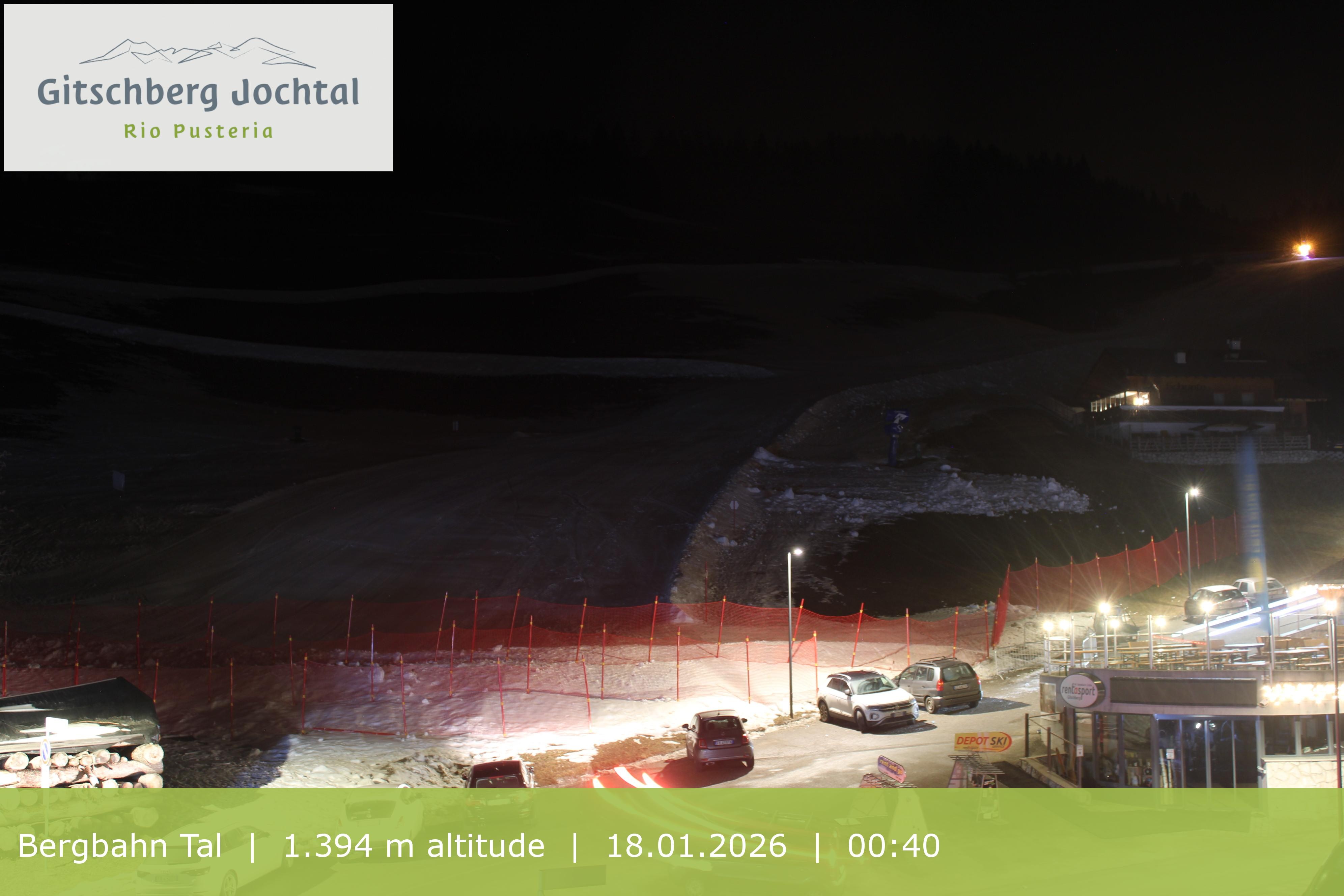 Archiv Foto Webcam Sicht auf die Talstation Meransen in Südtirol