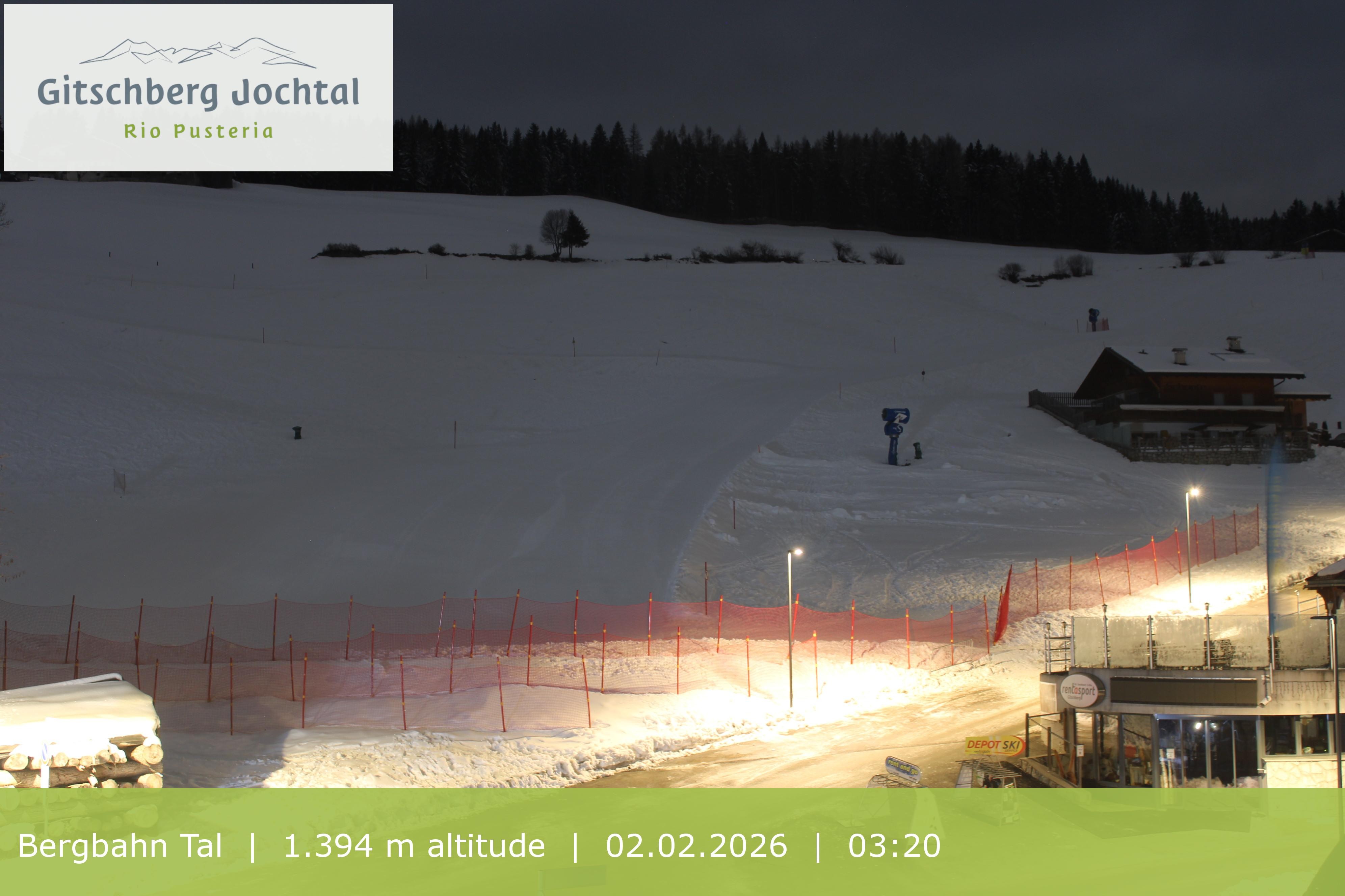 Archiv Foto Webcam Sicht auf die Talstation Meransen in Südtirol