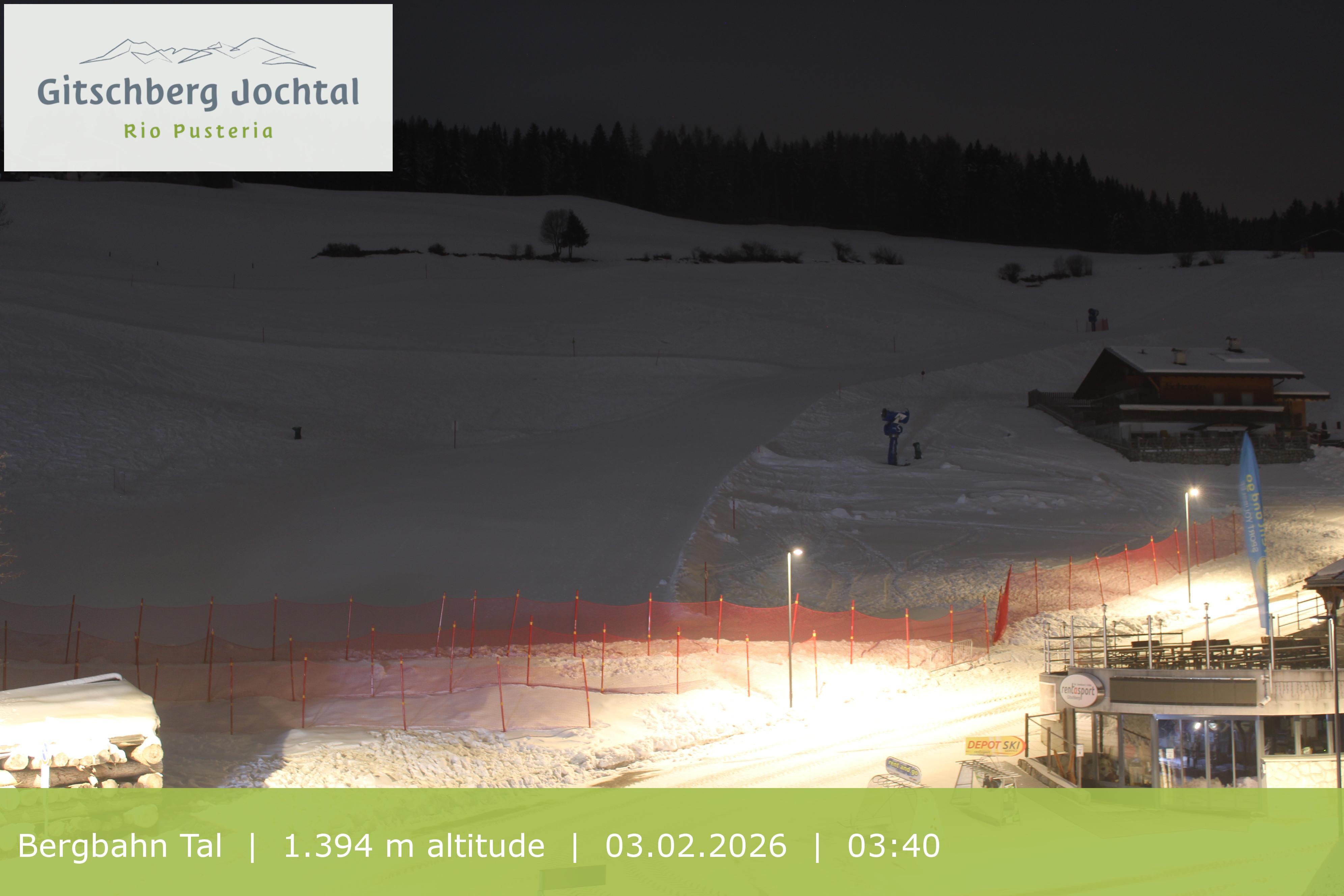 Archiv Foto Webcam Sicht auf die Talstation Meransen in Südtirol