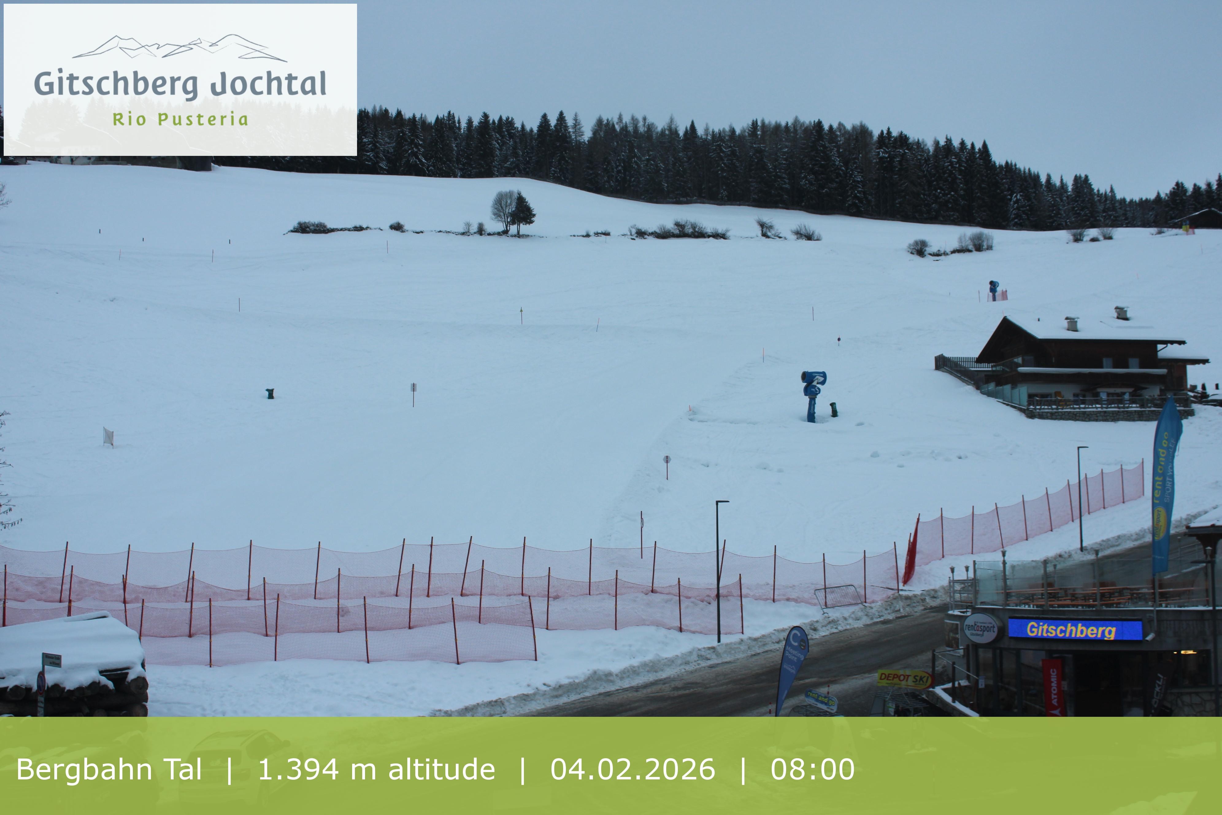 Archiv Foto Webcam Sicht auf die Talstation Meransen in Südtirol