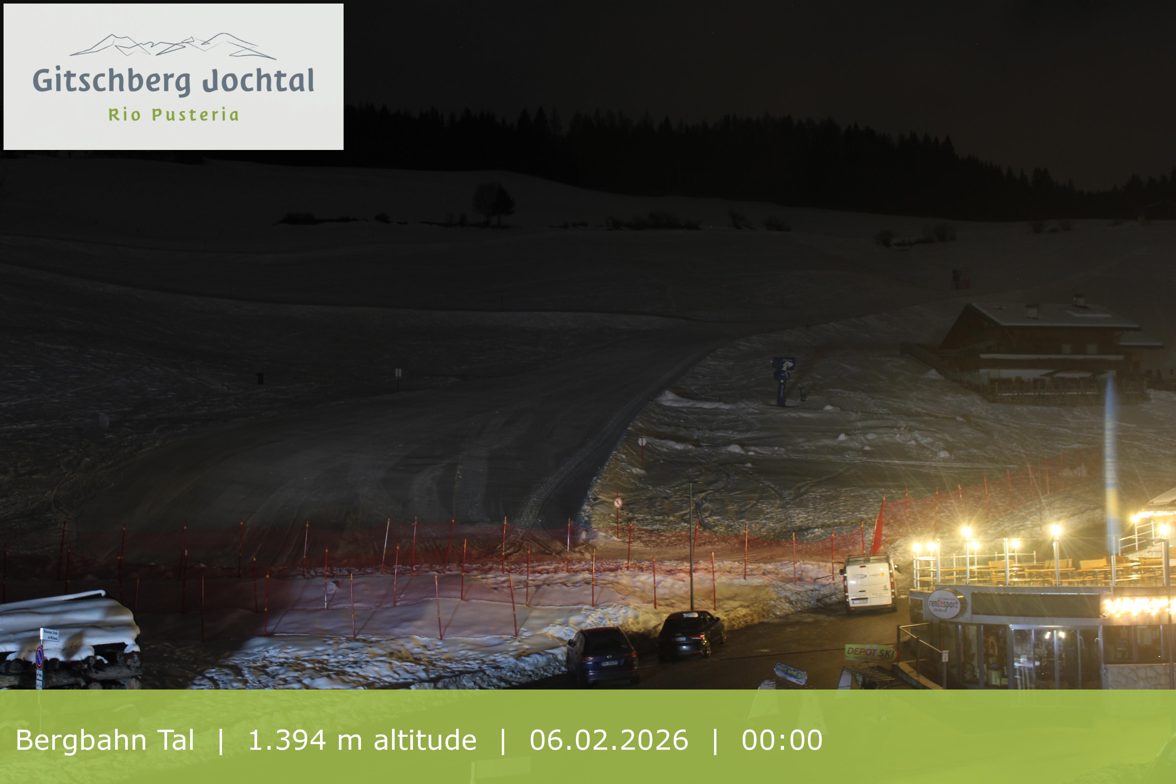 Archiv Foto Webcam Sicht auf die Talstation Meransen in Südtirol