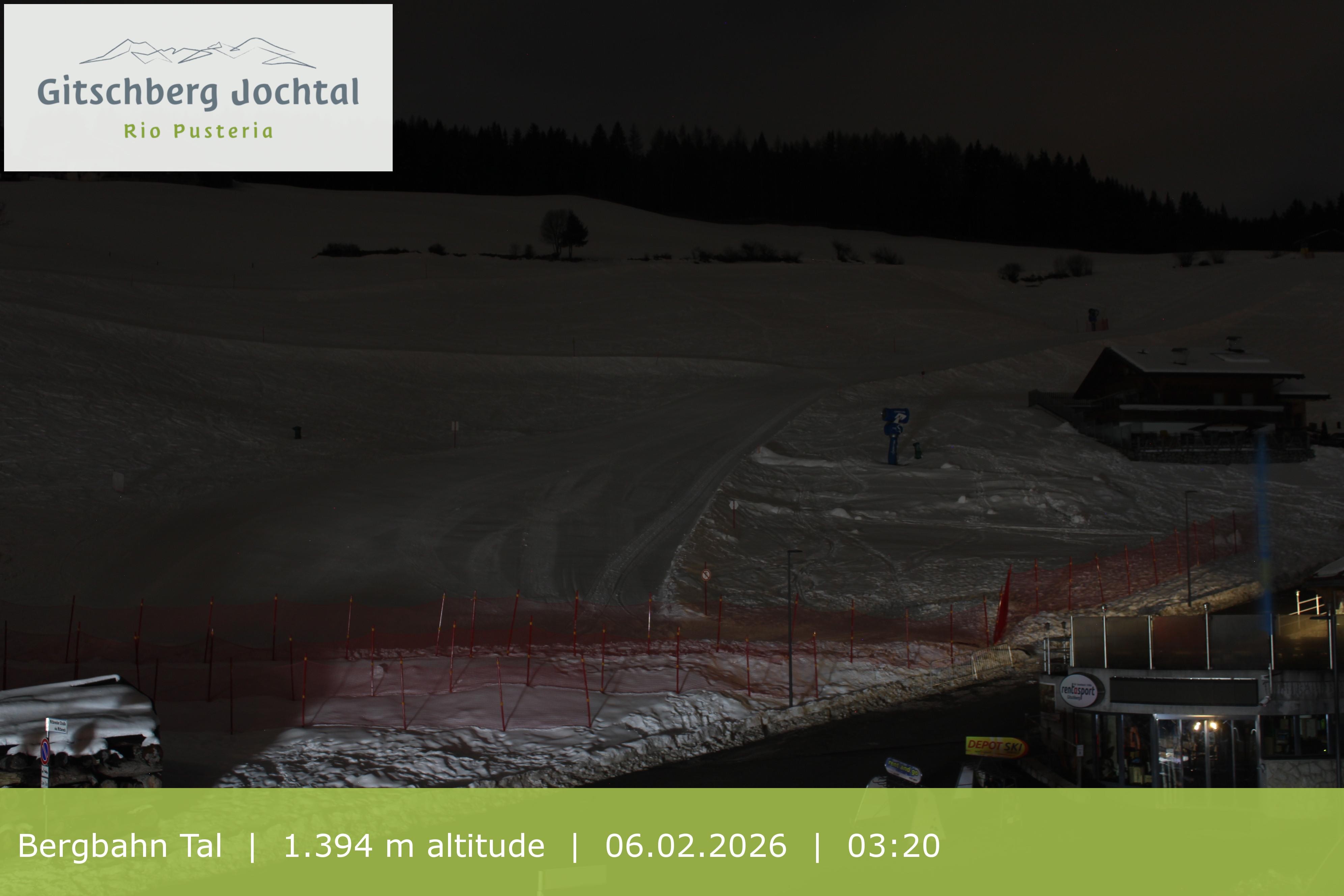 Archiv Foto Webcam Sicht auf die Talstation Meransen in Südtirol