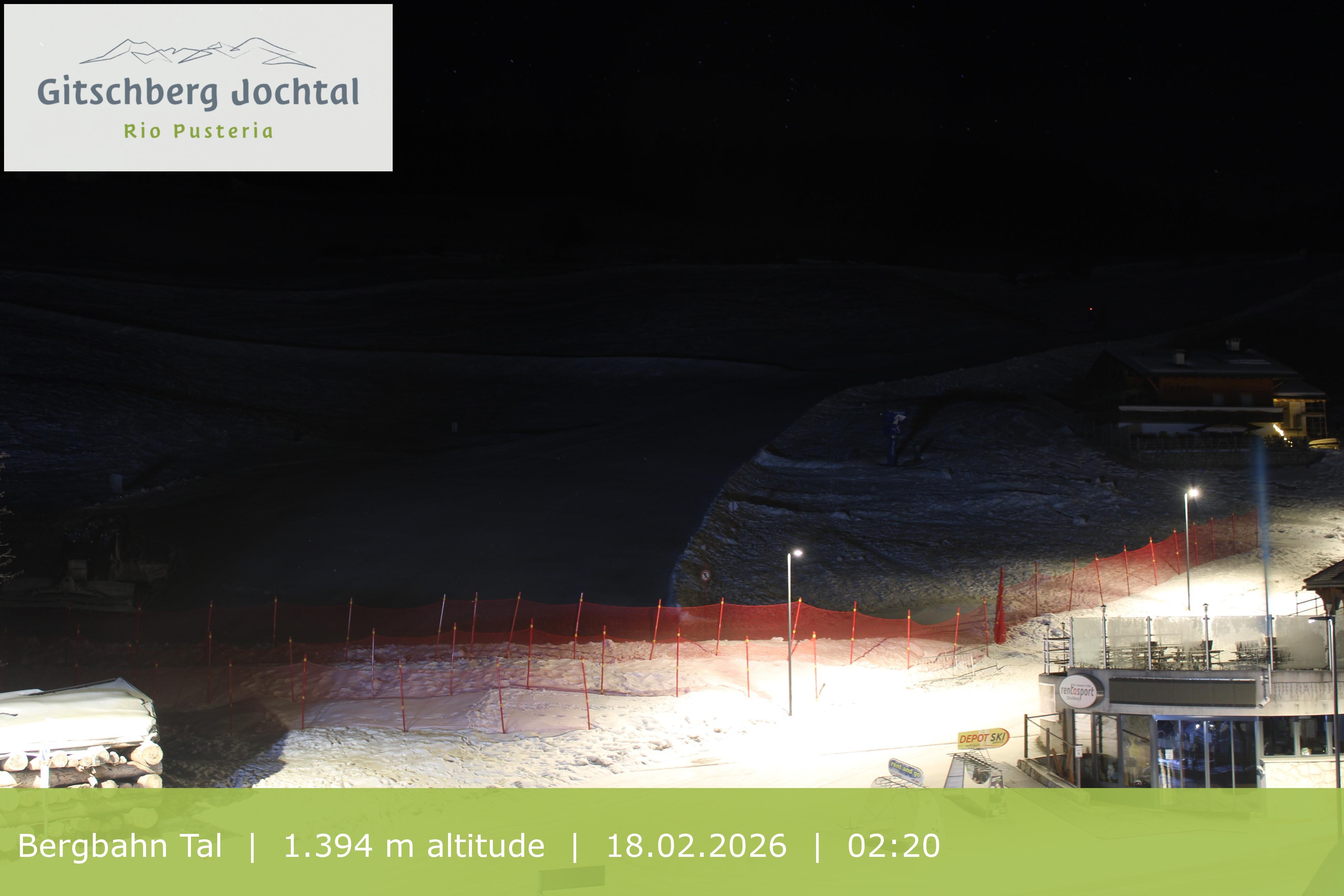 Archiv Foto Webcam Sicht auf die Talstation Meransen in Südtirol
