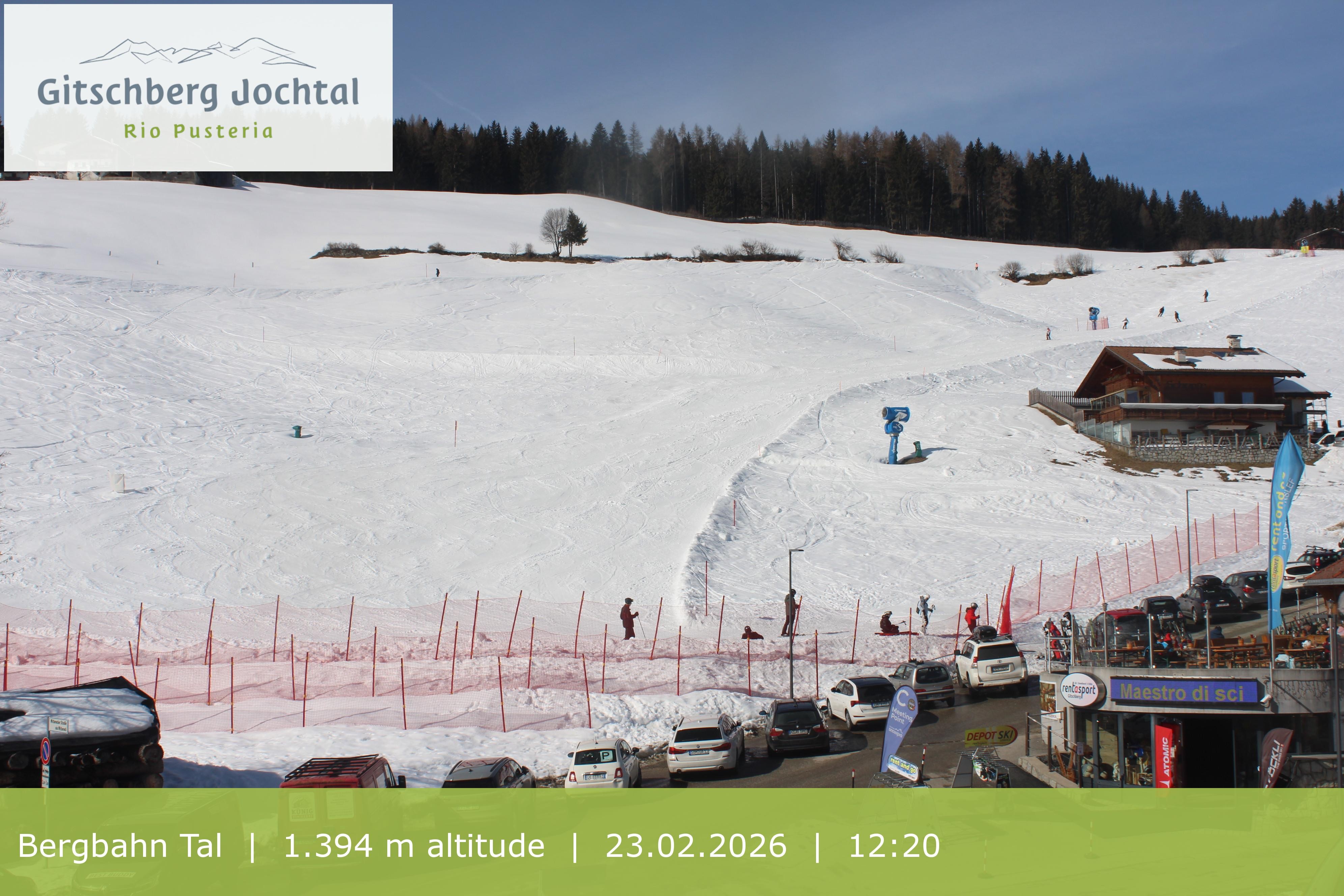 Archiv Foto Webcam Sicht auf die Talstation Meransen in Südtirol