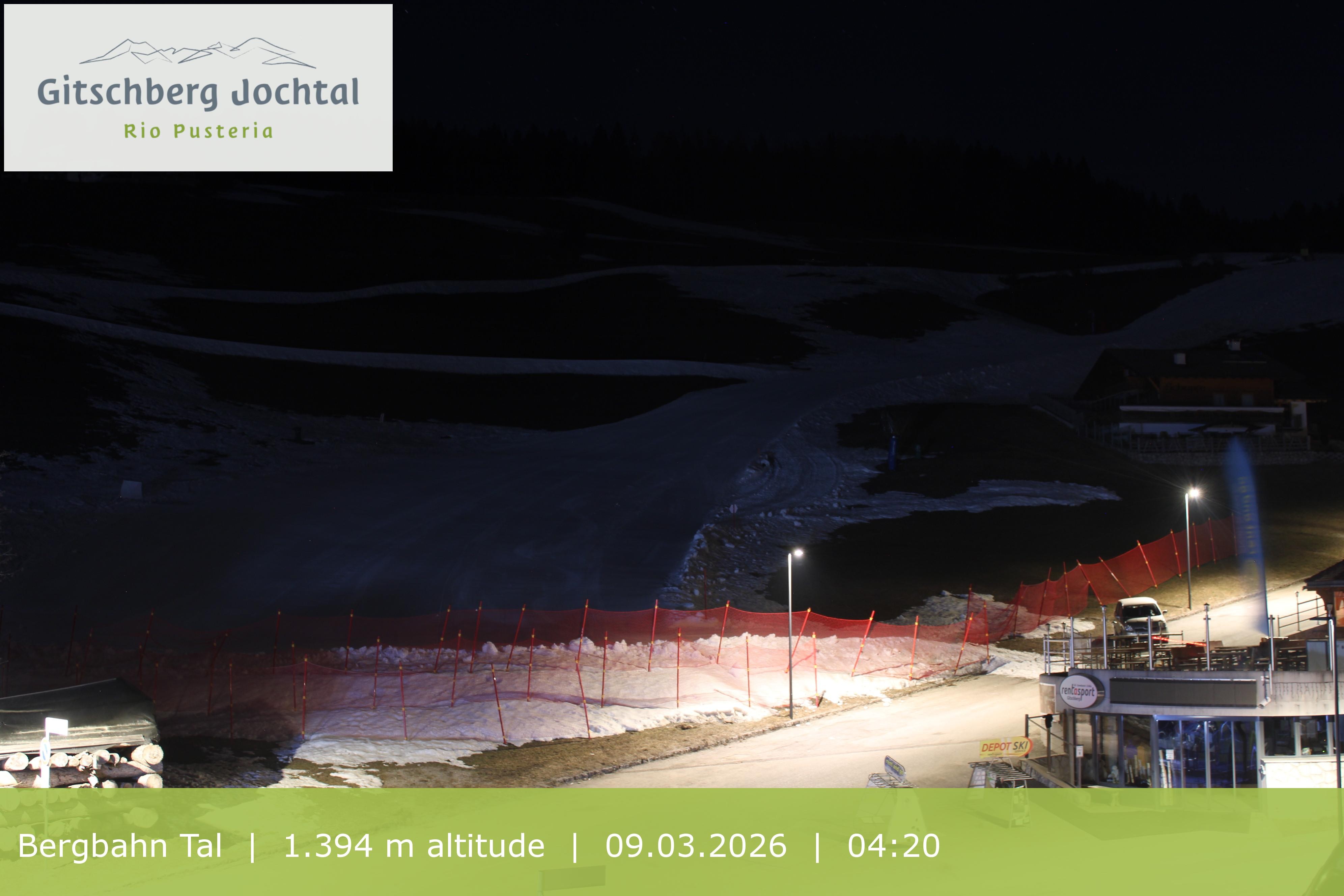 Archiv Foto Webcam Sicht auf die Talstation Meransen in Südtirol