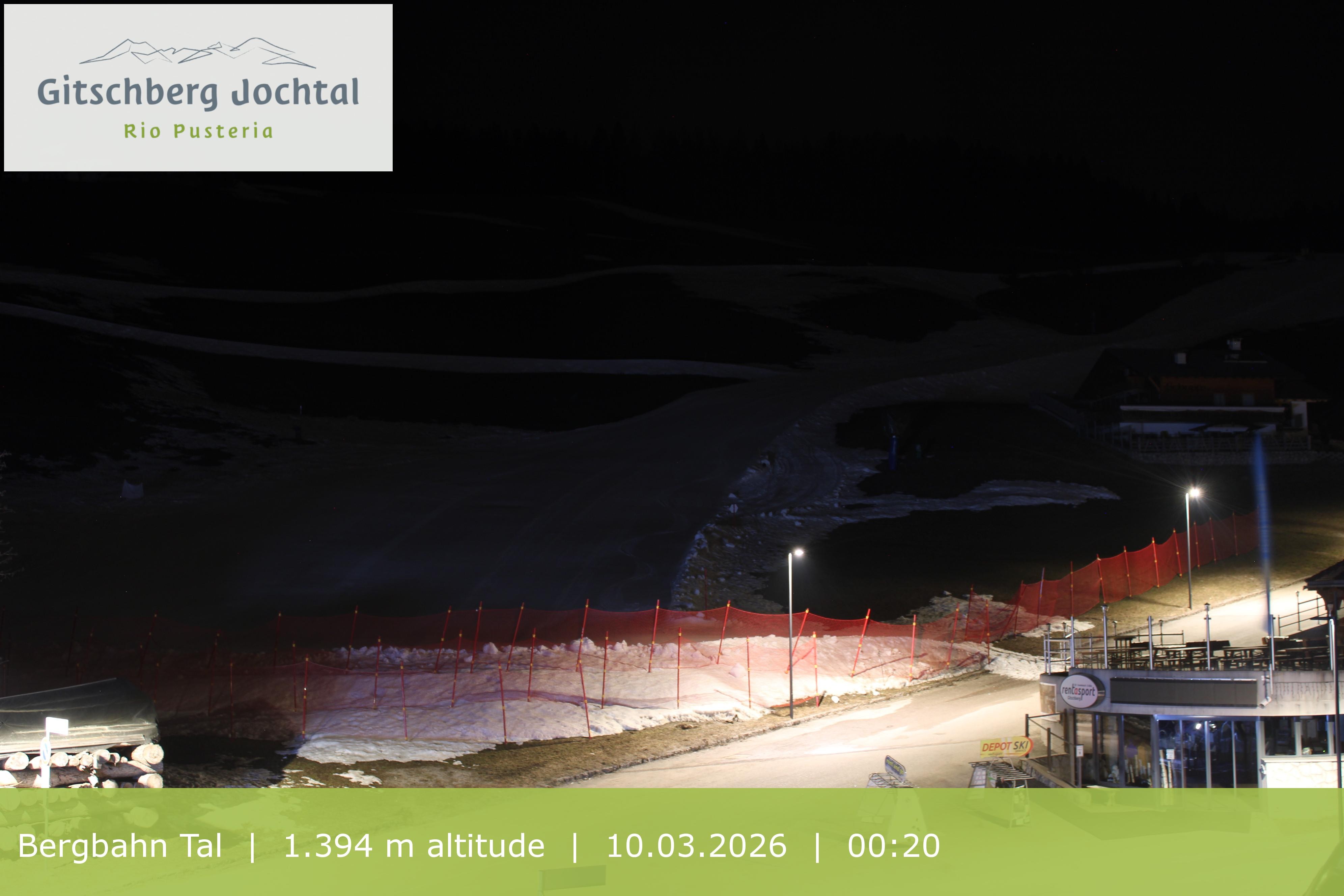 Archiv Foto Webcam Sicht auf die Talstation Meransen in Südtirol