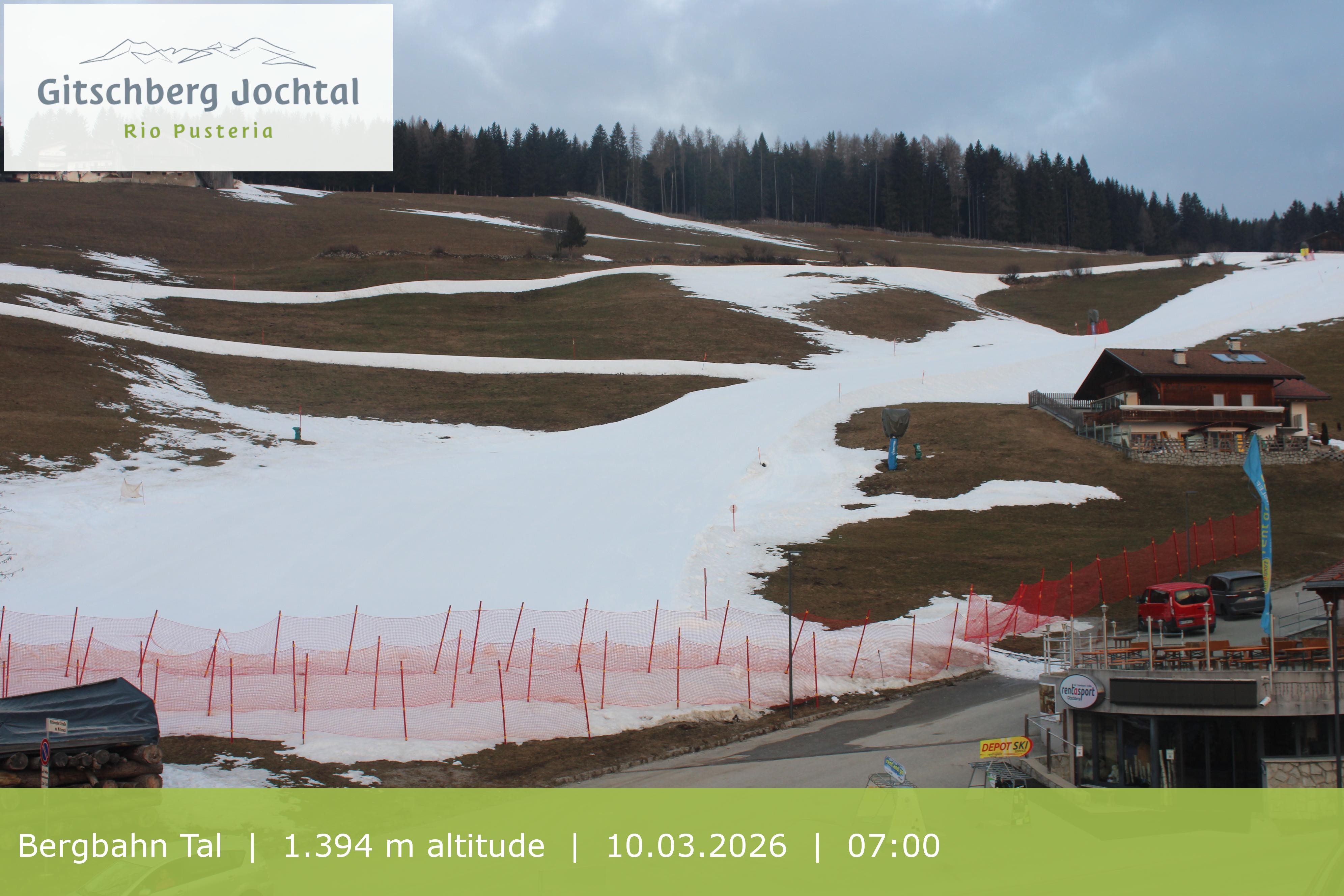 Archived image Webcam View of Base Station Meransen in South Tyrol