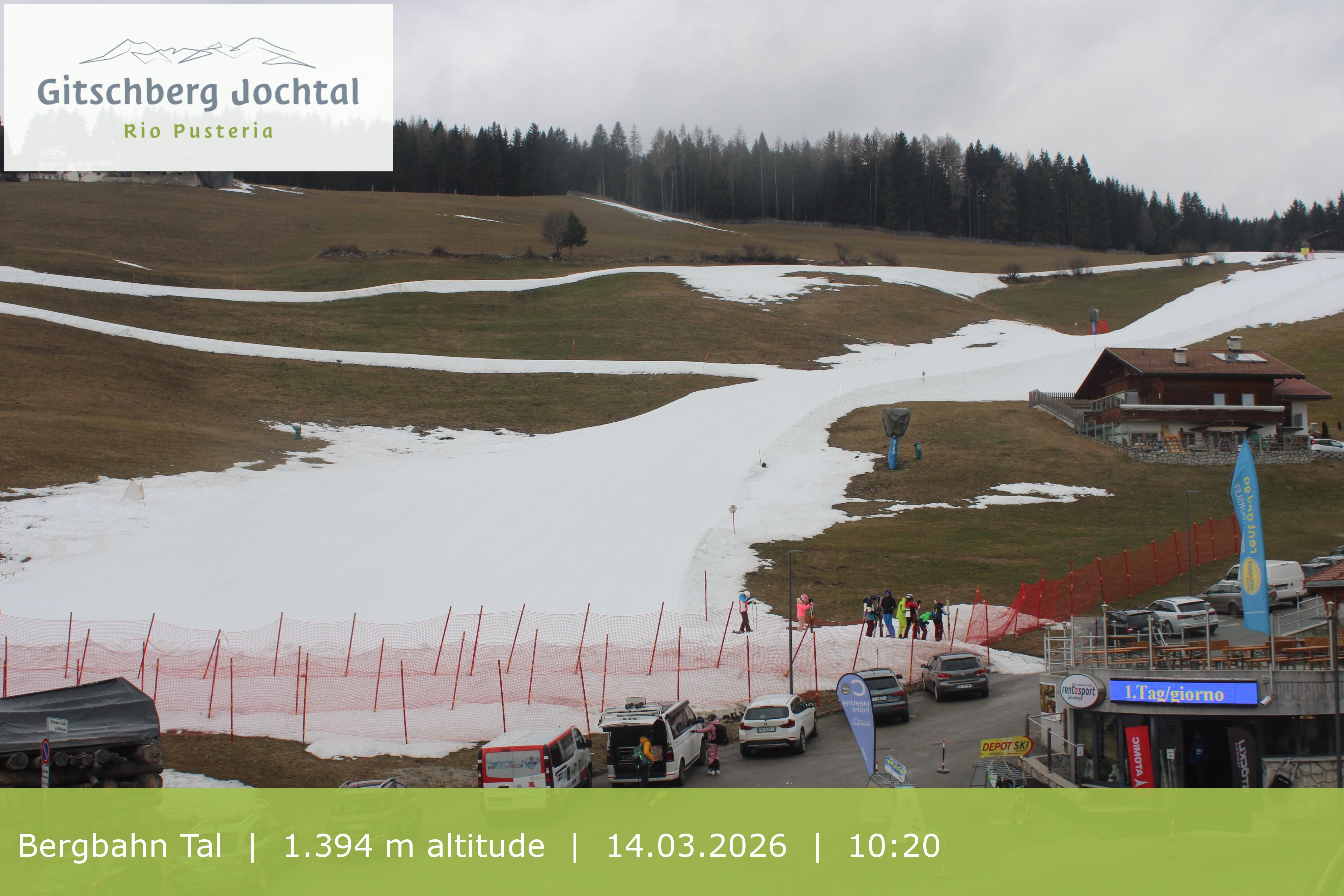 Archived image Webcam View of Base Station Meransen in South Tyrol