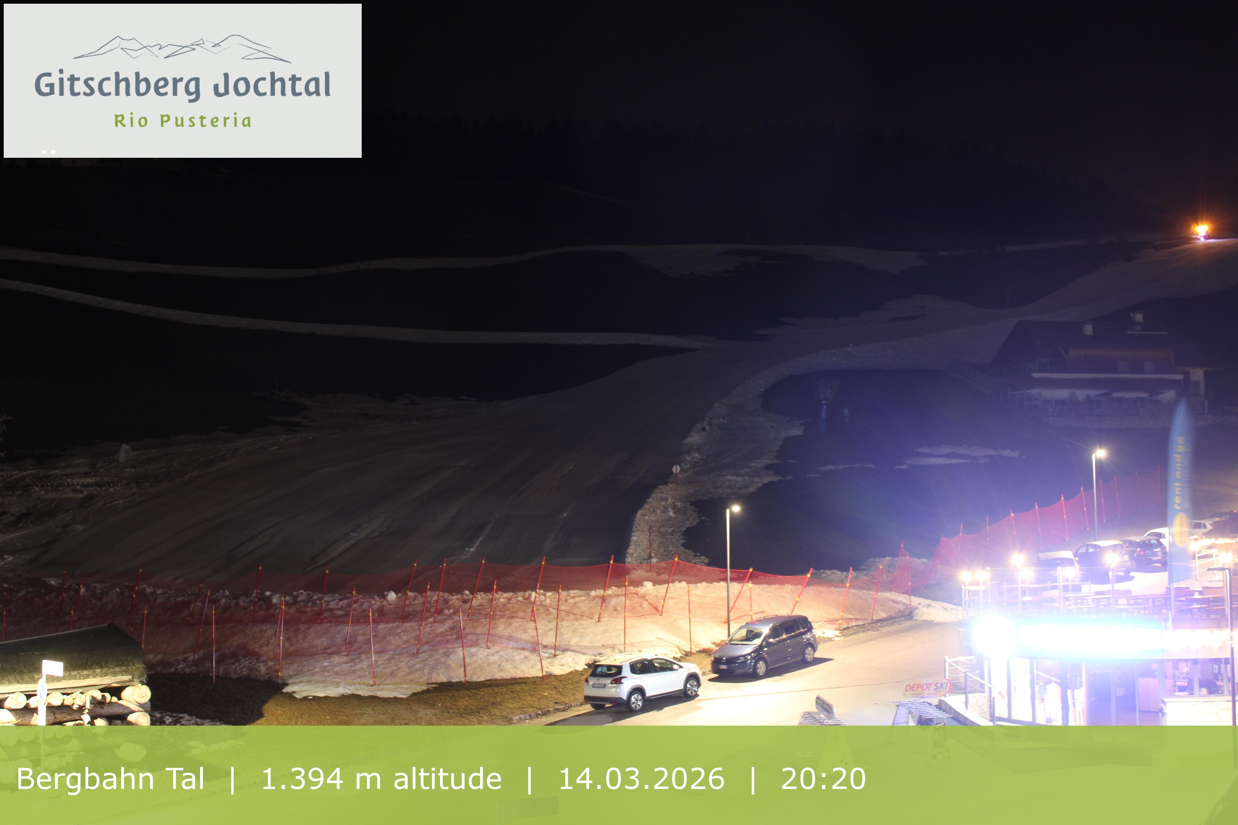 Archiv Foto Webcam Sicht auf die Talstation Meransen in Südtirol