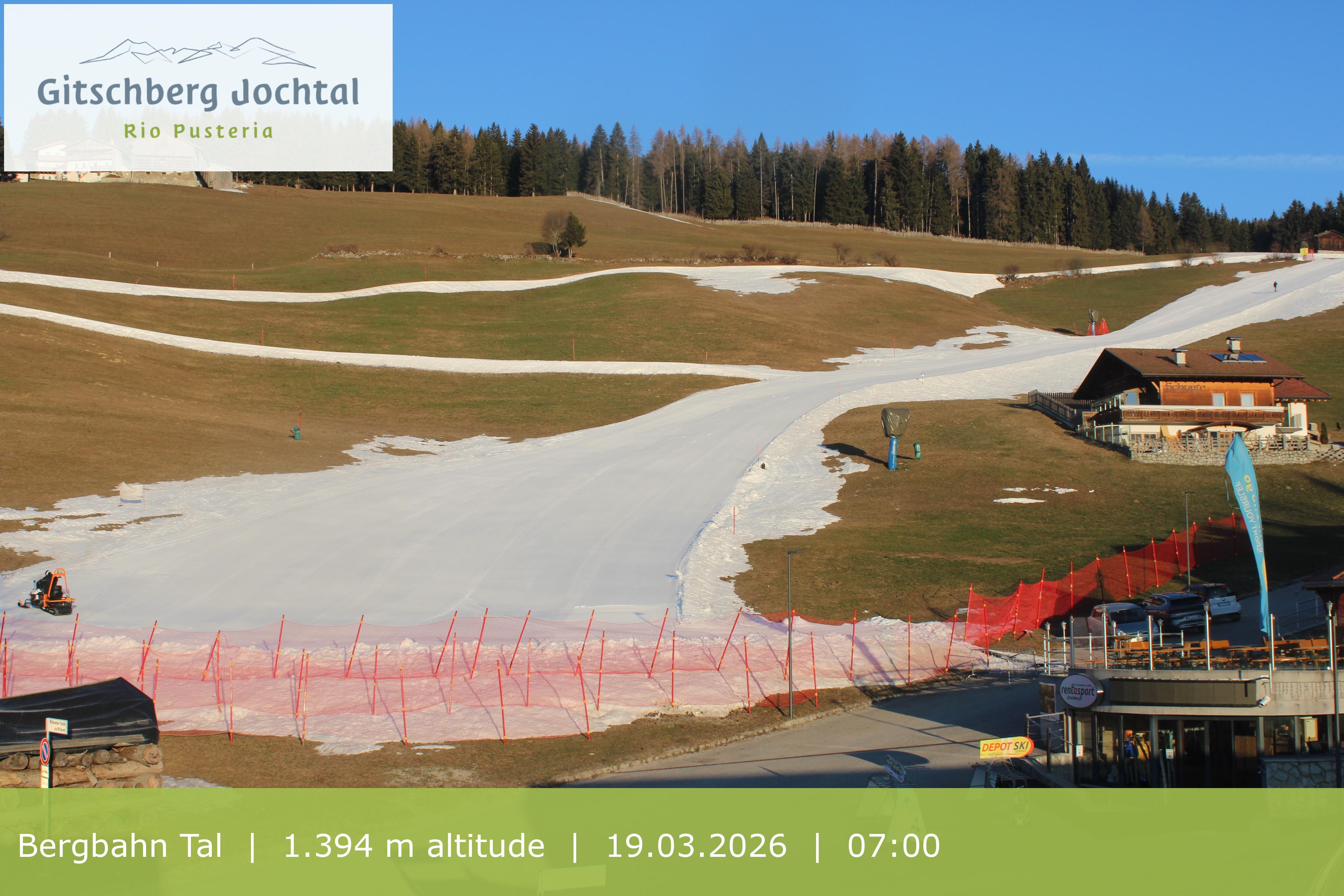Archived image Webcam View of Base Station Meransen in South Tyrol