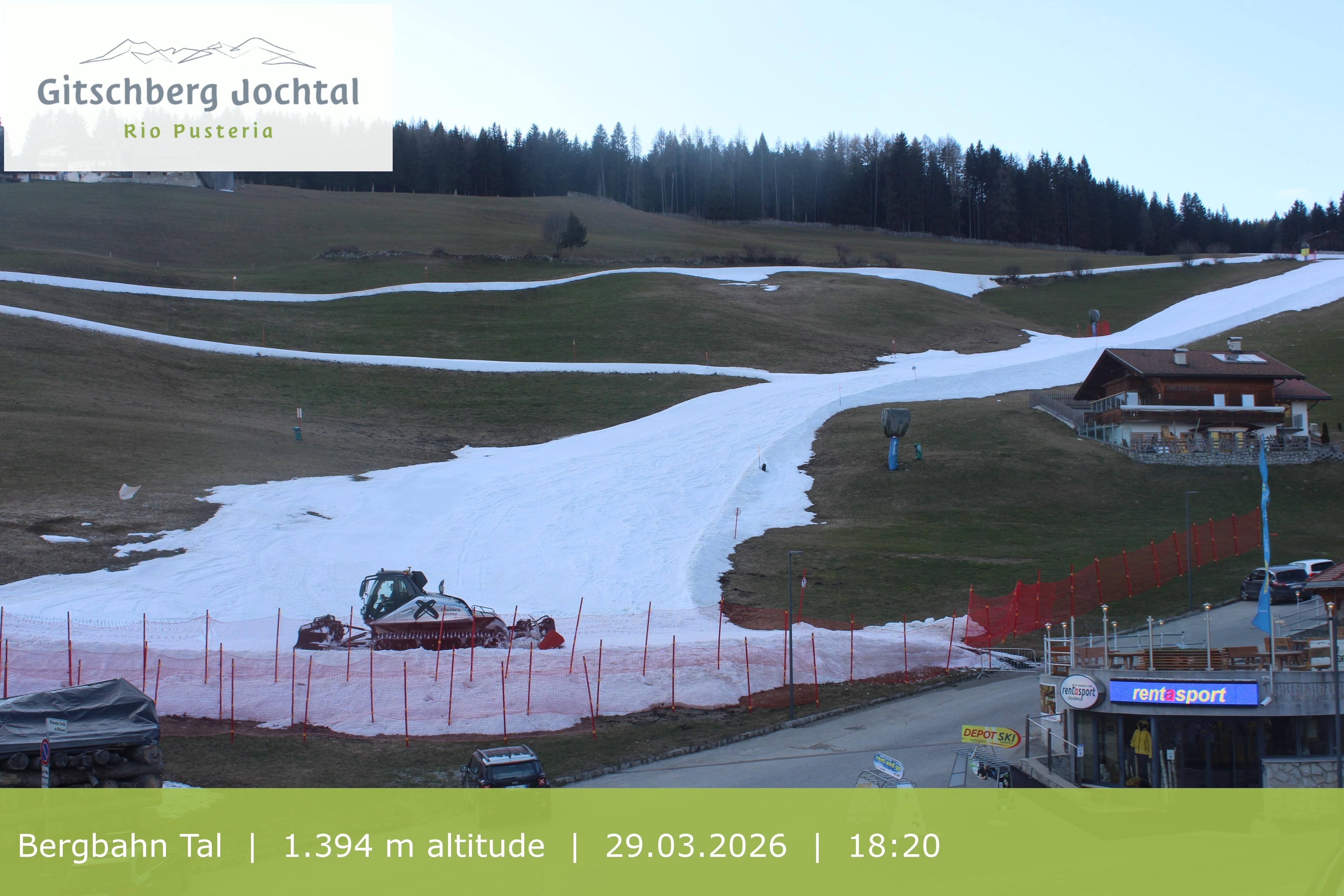 Archived image Webcam View of Base Station Meransen in South Tyrol