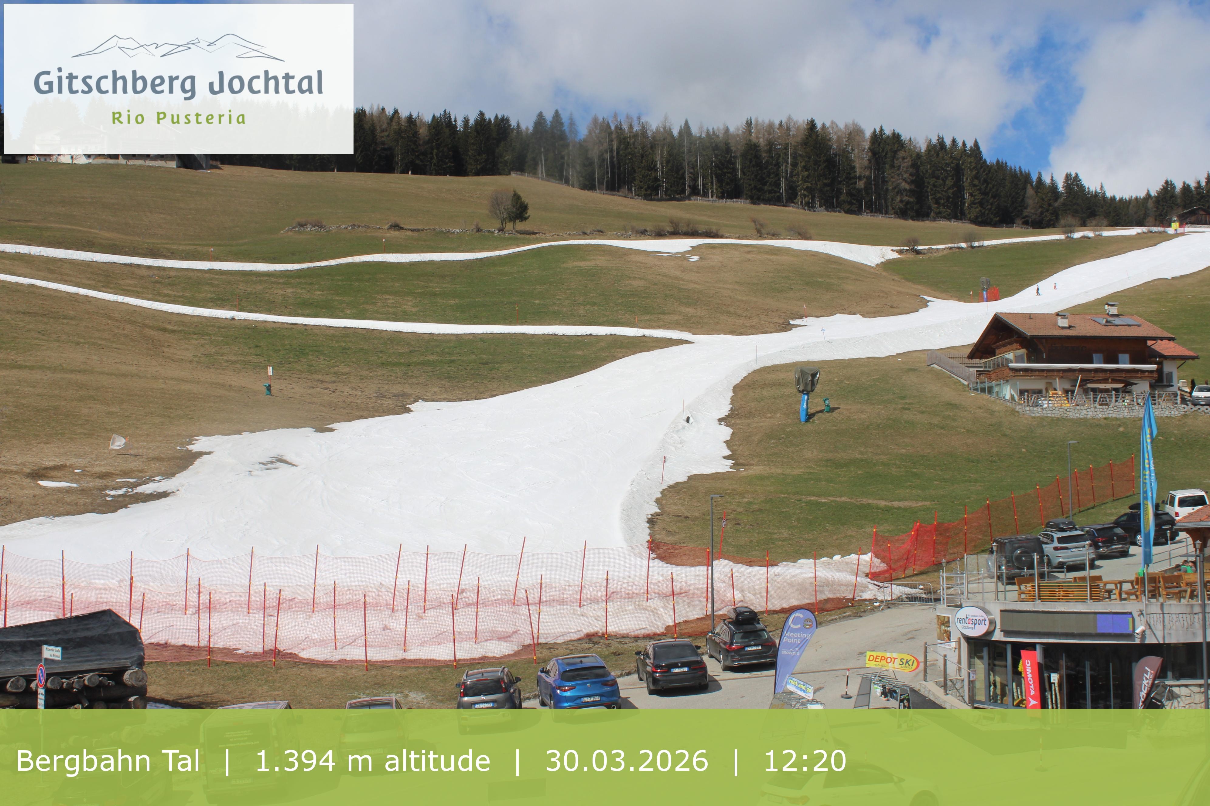 Archived image Webcam View of Base Station Meransen in South Tyrol