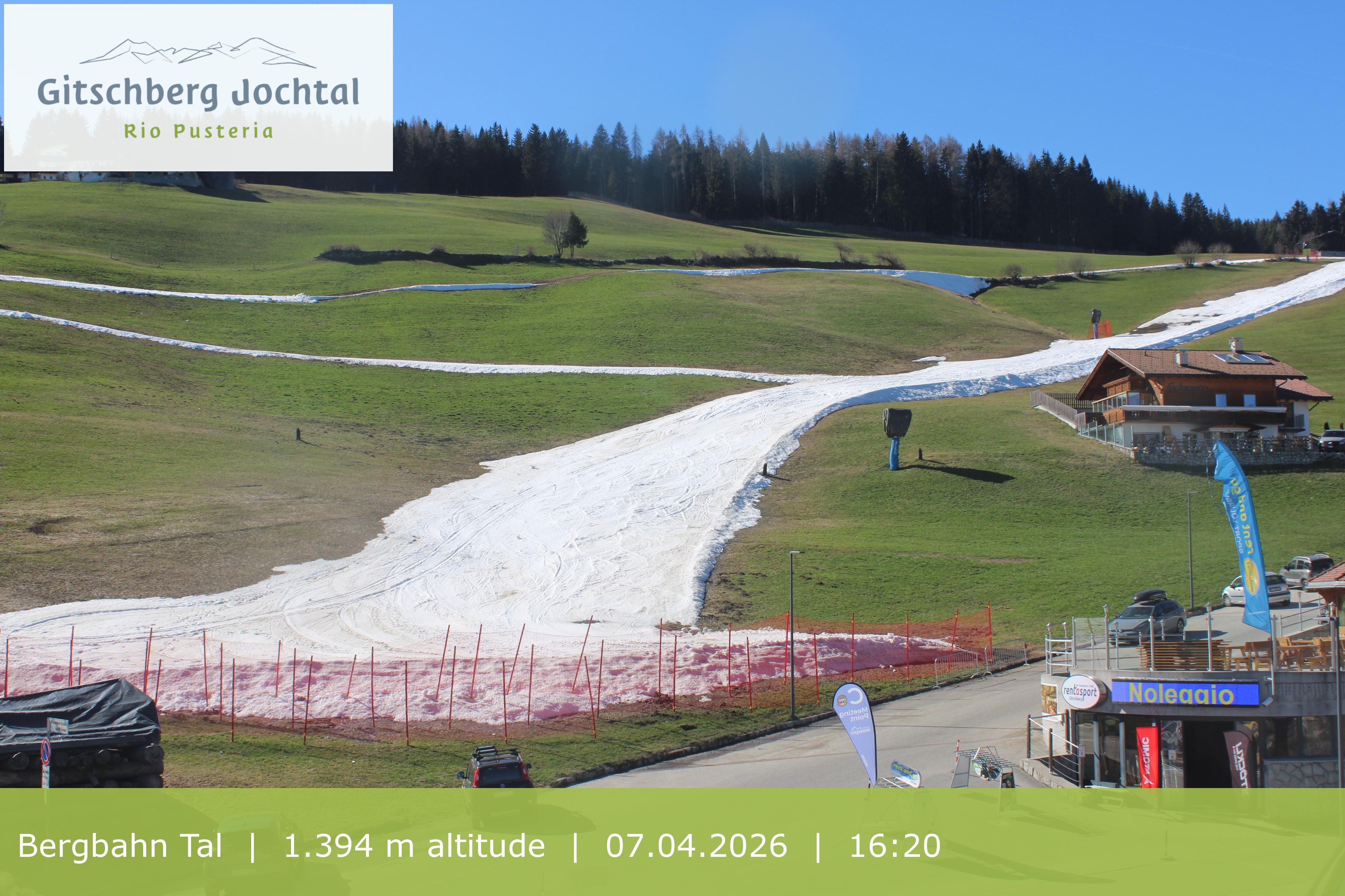 Archived image Webcam View of Base Station Meransen in South Tyrol