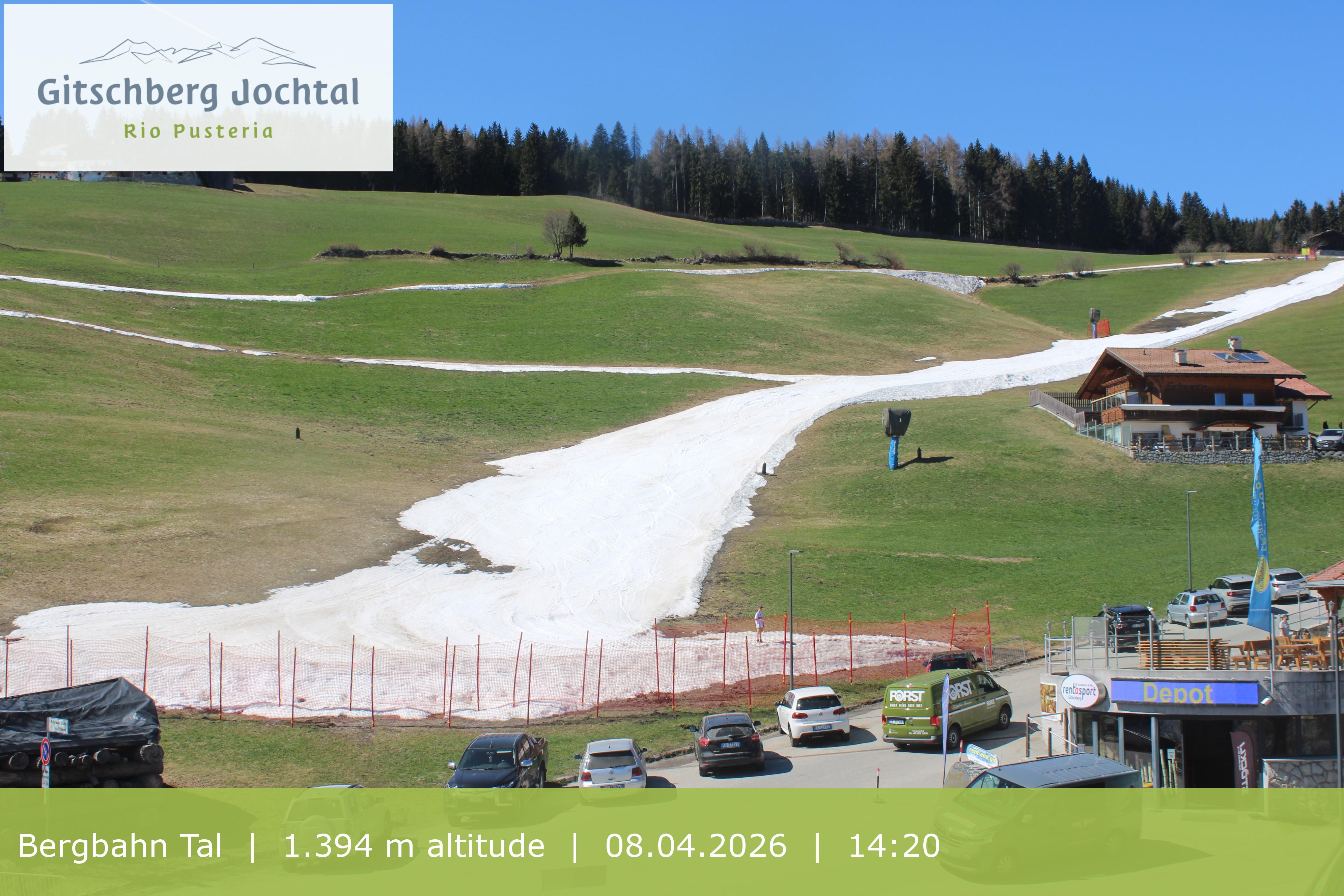 Archived image Webcam View of Base Station Meransen in South Tyrol