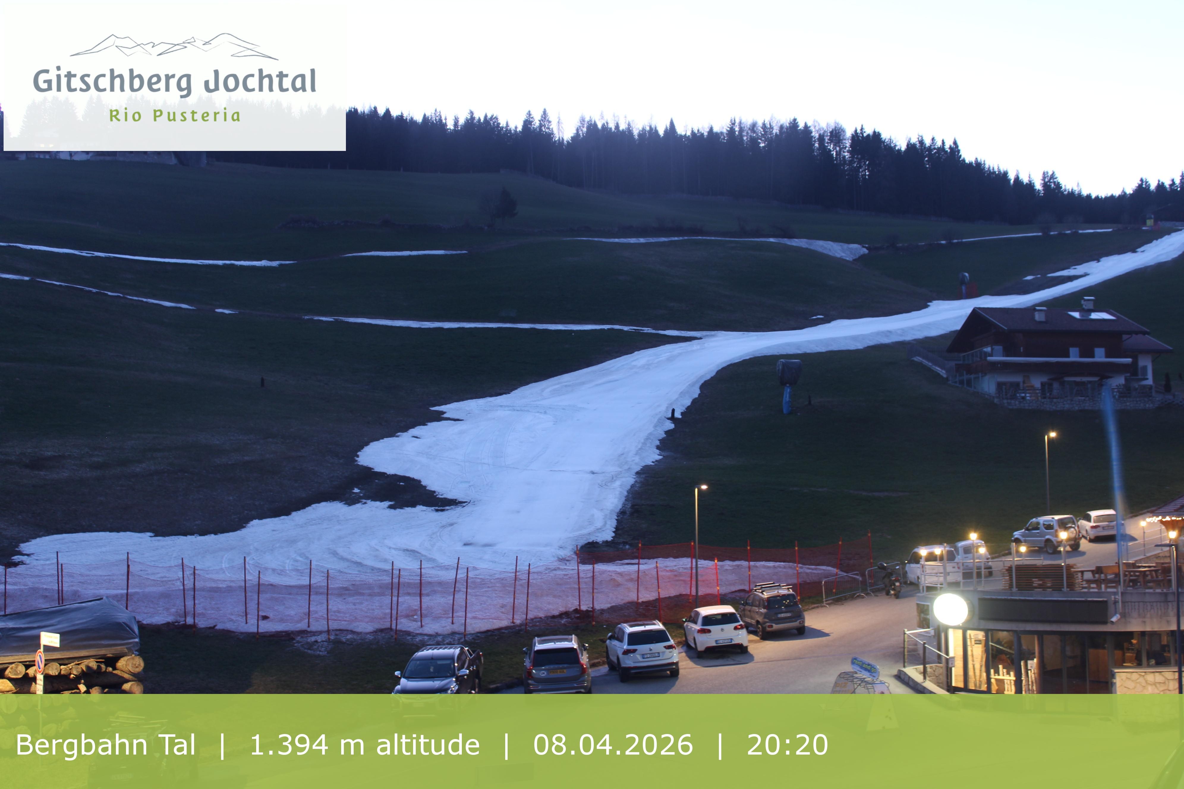 Archiv Foto Webcam Sicht auf die Talstation Meransen in Südtirol