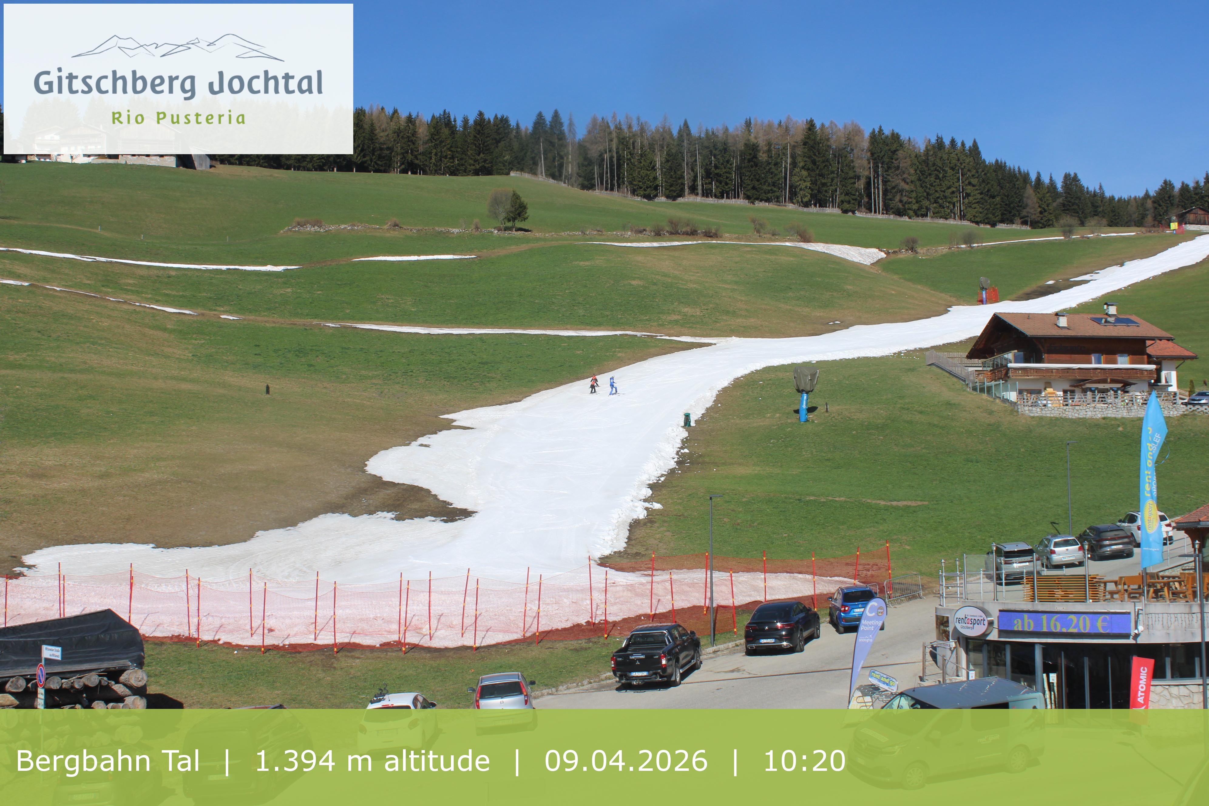 Archiv Foto Webcam Sicht auf die Talstation Meransen in Südtirol