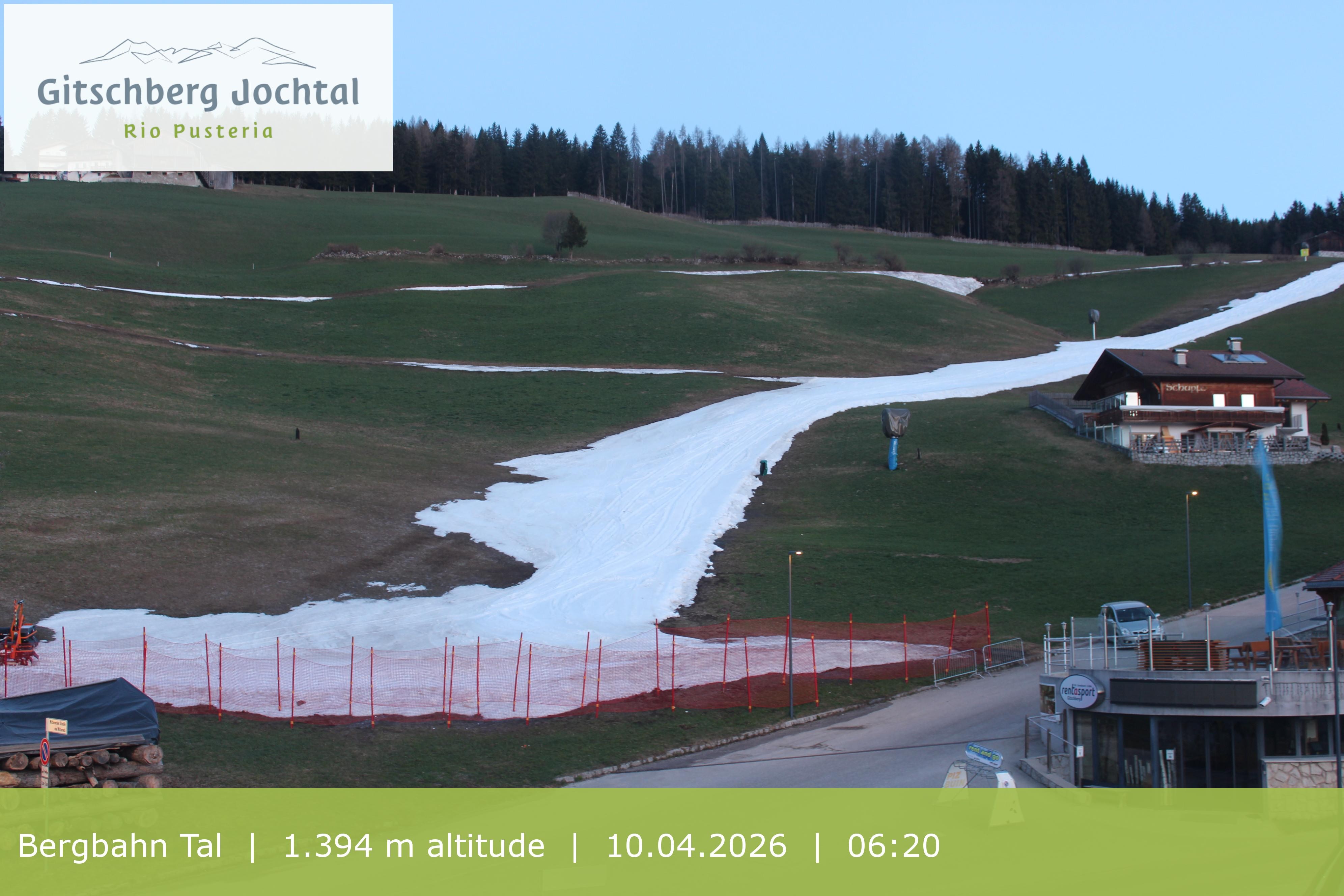 Archived image Webcam View of Base Station Meransen in South Tyrol