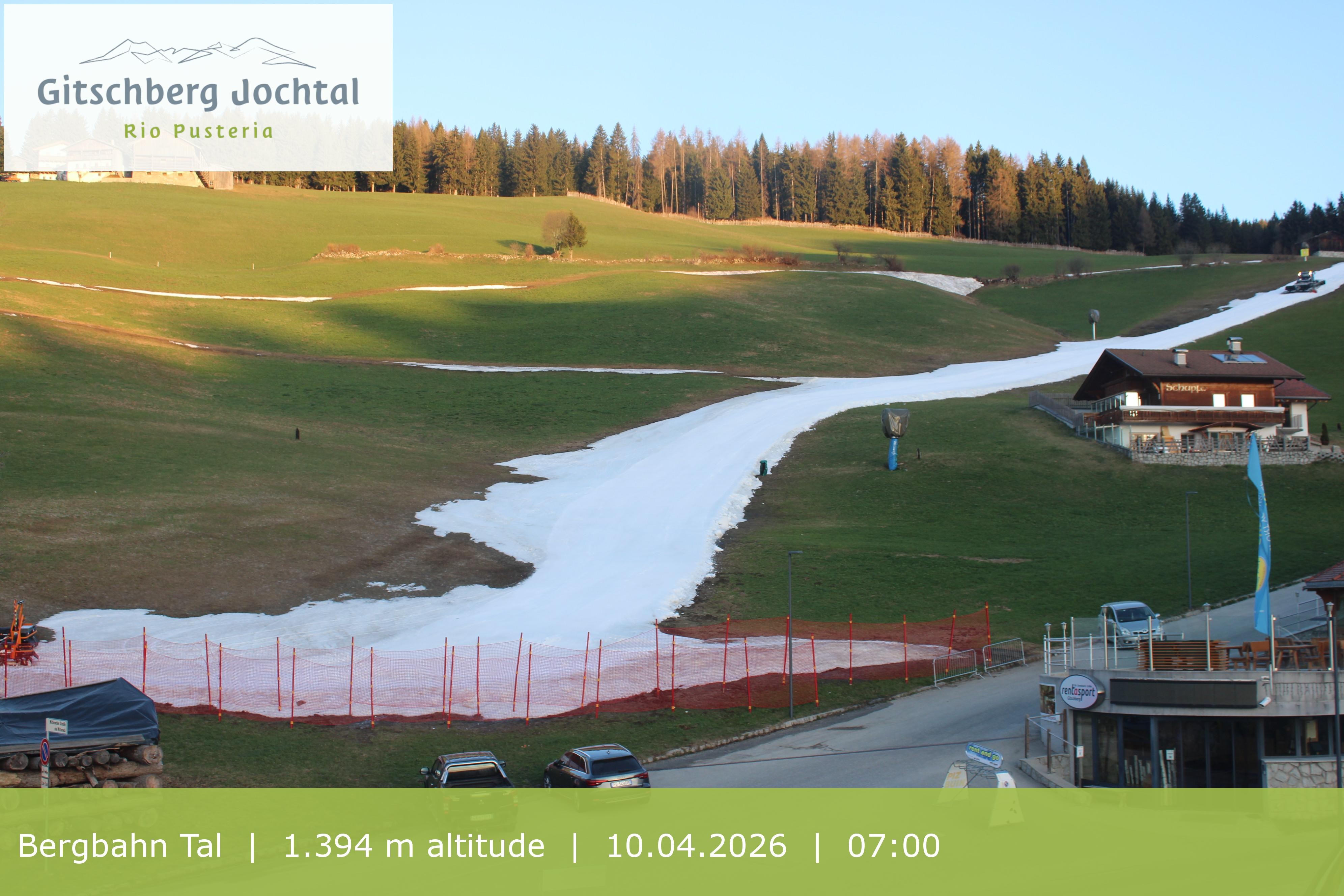 Archived image Webcam View of Base Station Meransen in South Tyrol