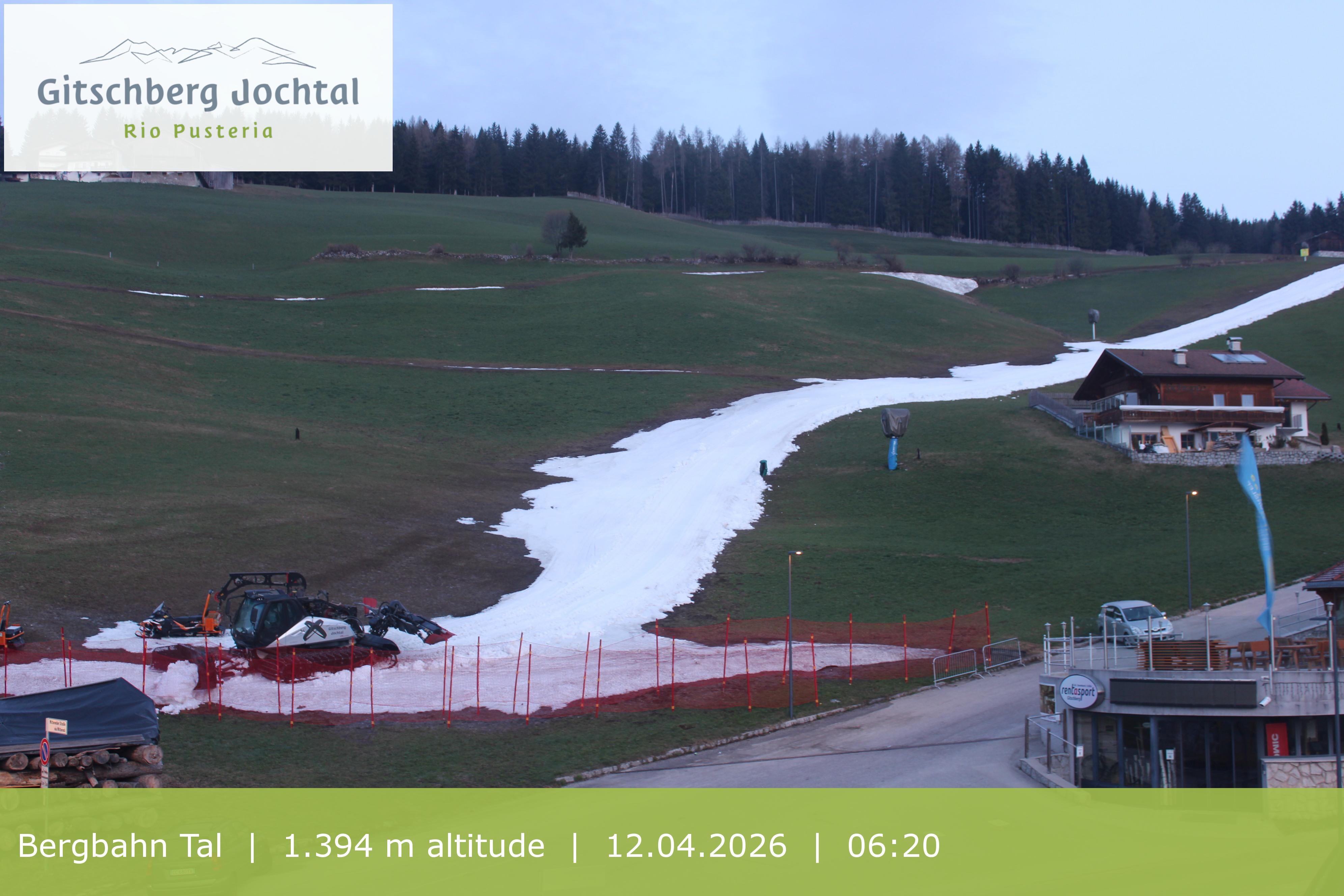 Archived image Webcam View of Base Station Meransen in South Tyrol