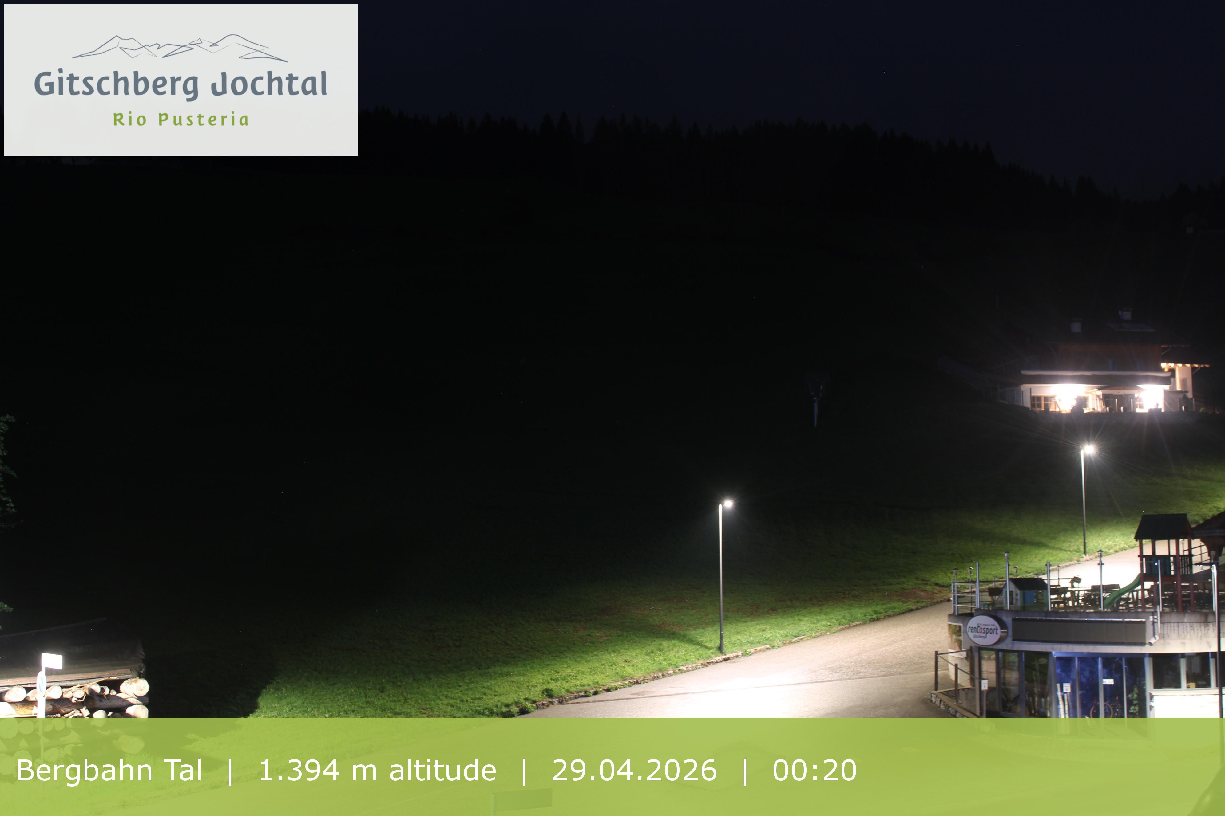 Archiv Foto Webcam Sicht auf die Talstation Meransen in Südtirol
