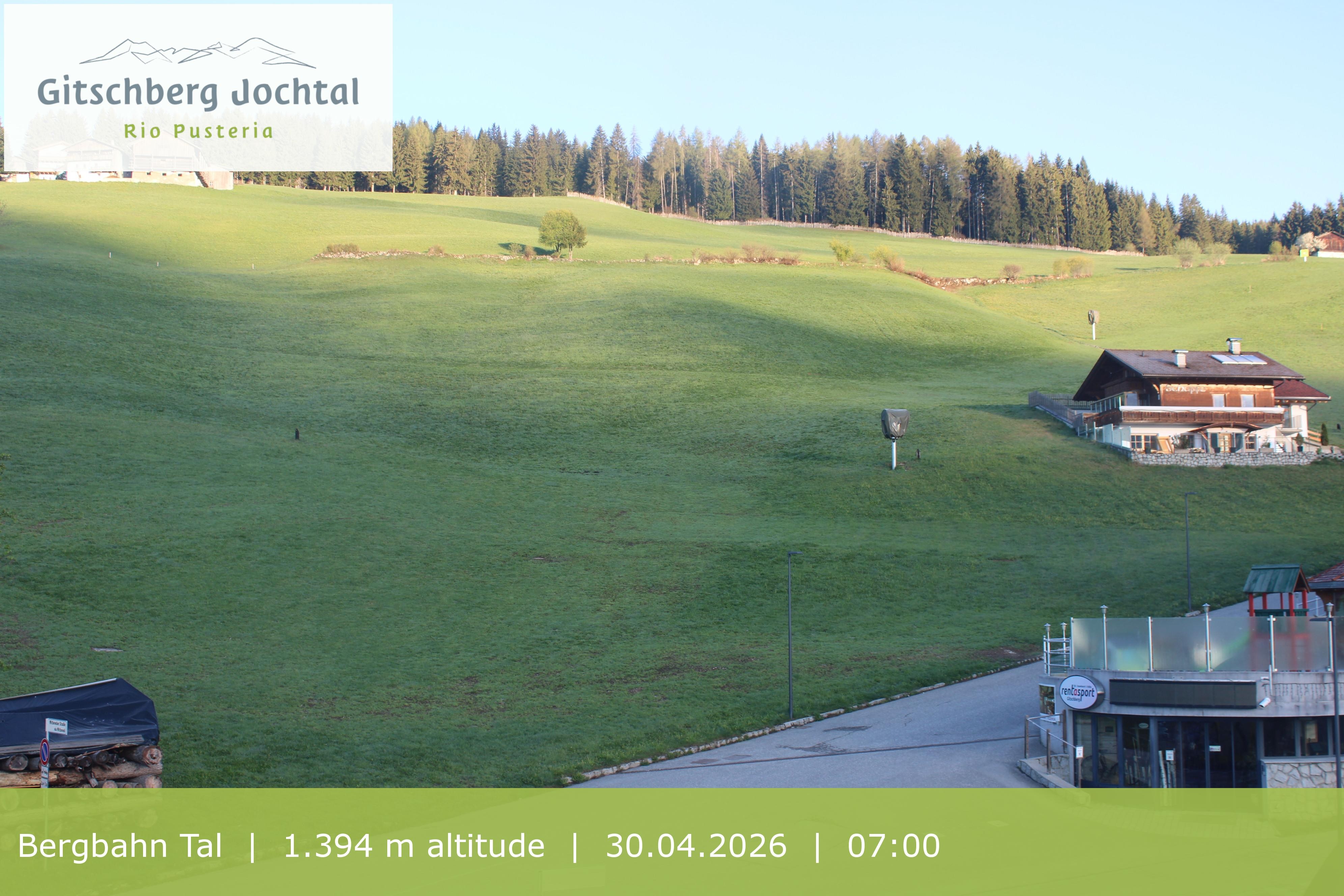 Archived image Webcam View of Base Station Meransen in South Tyrol