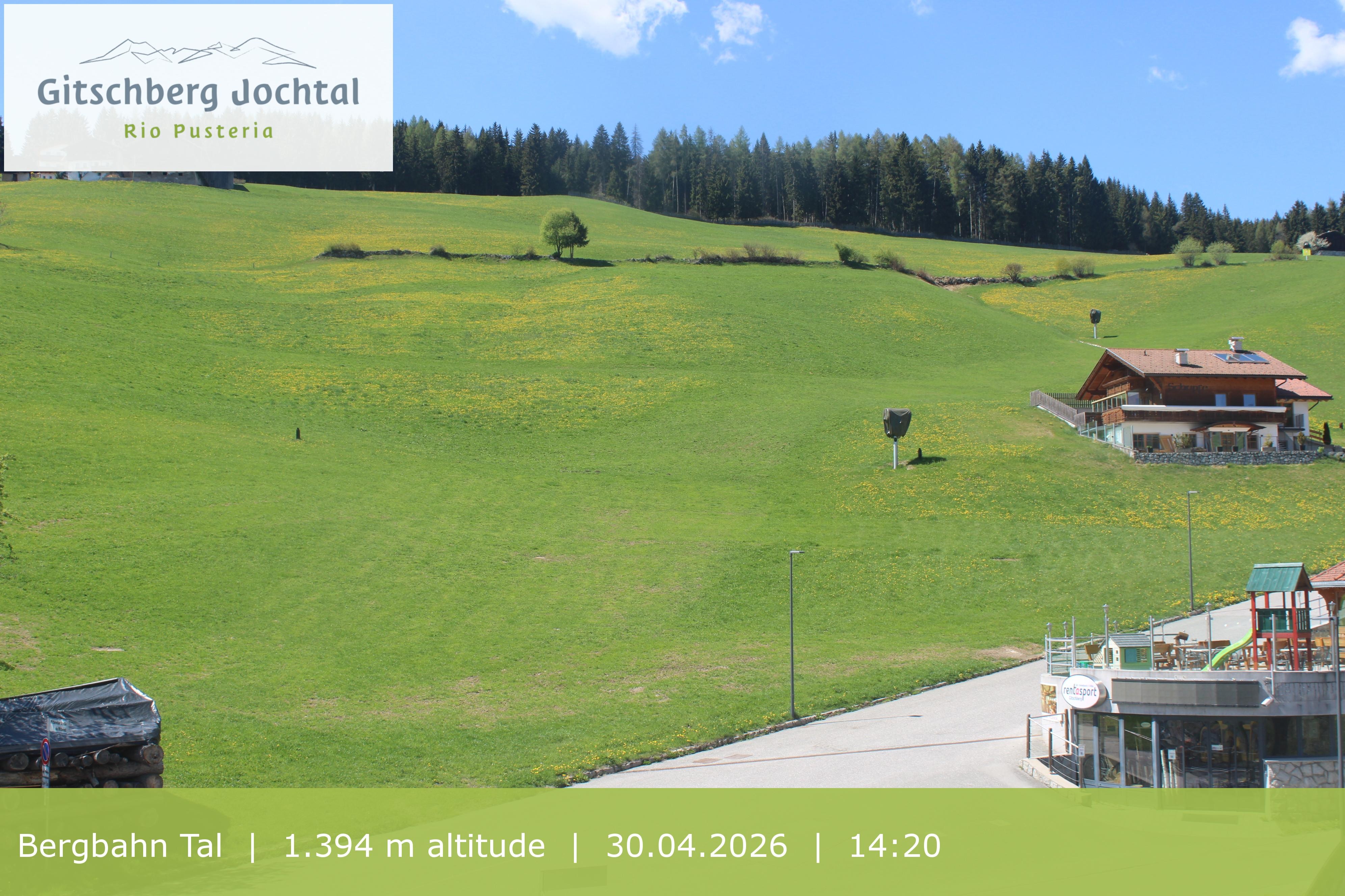 Archived image Webcam View of Base Station Meransen in South Tyrol