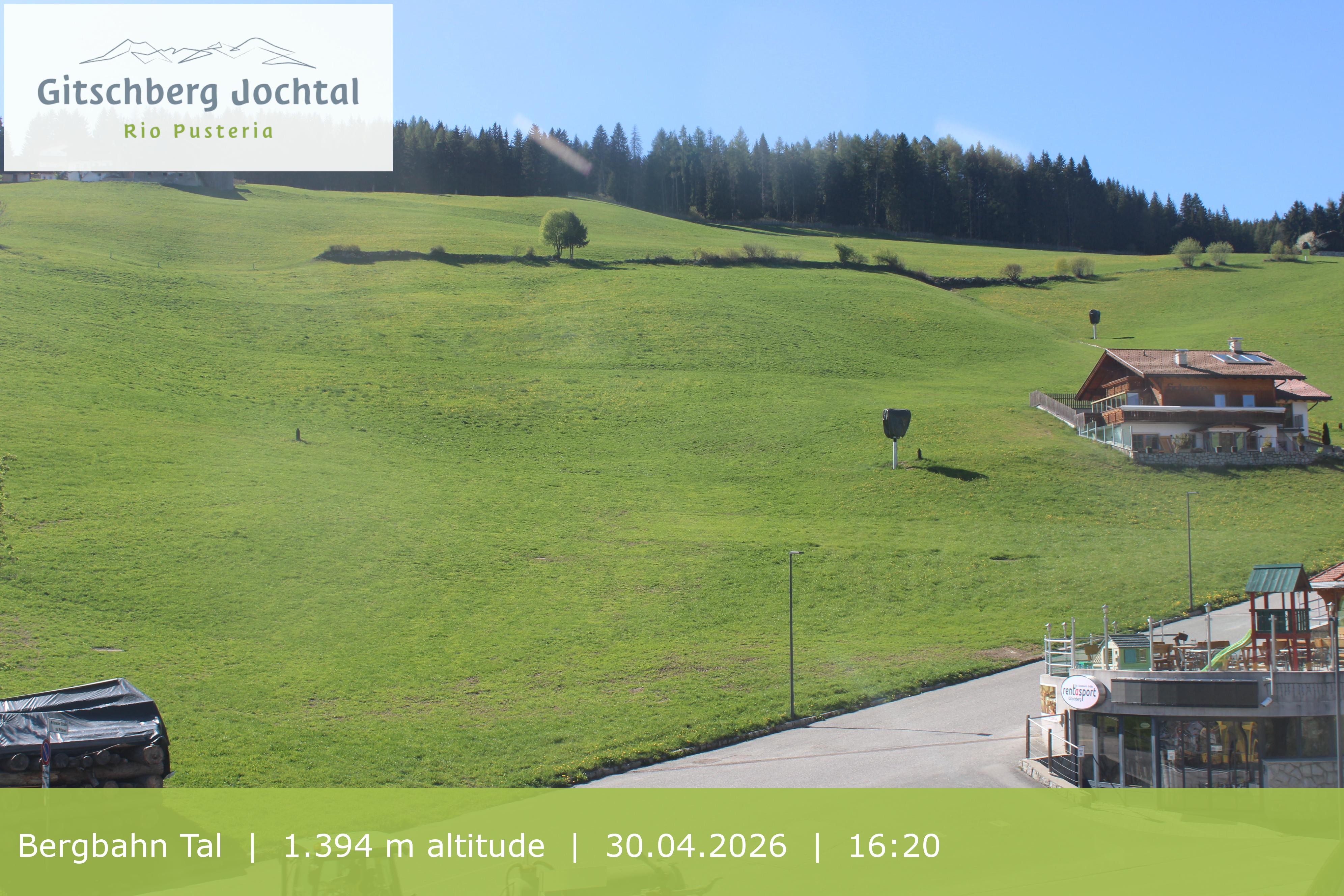 Archived image Webcam View of Base Station Meransen in South Tyrol