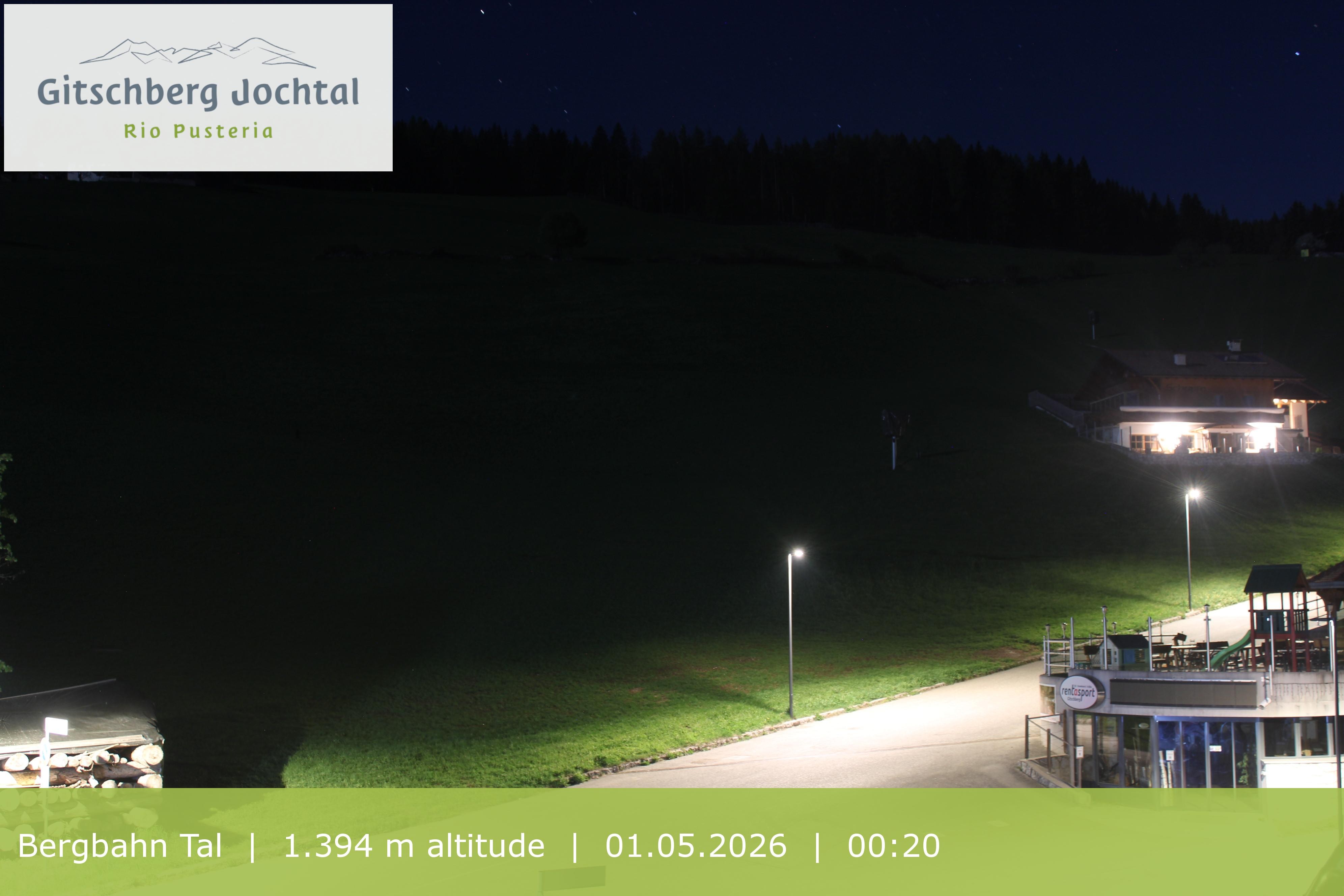 Archiv Foto Webcam Sicht auf die Talstation Meransen in Südtirol