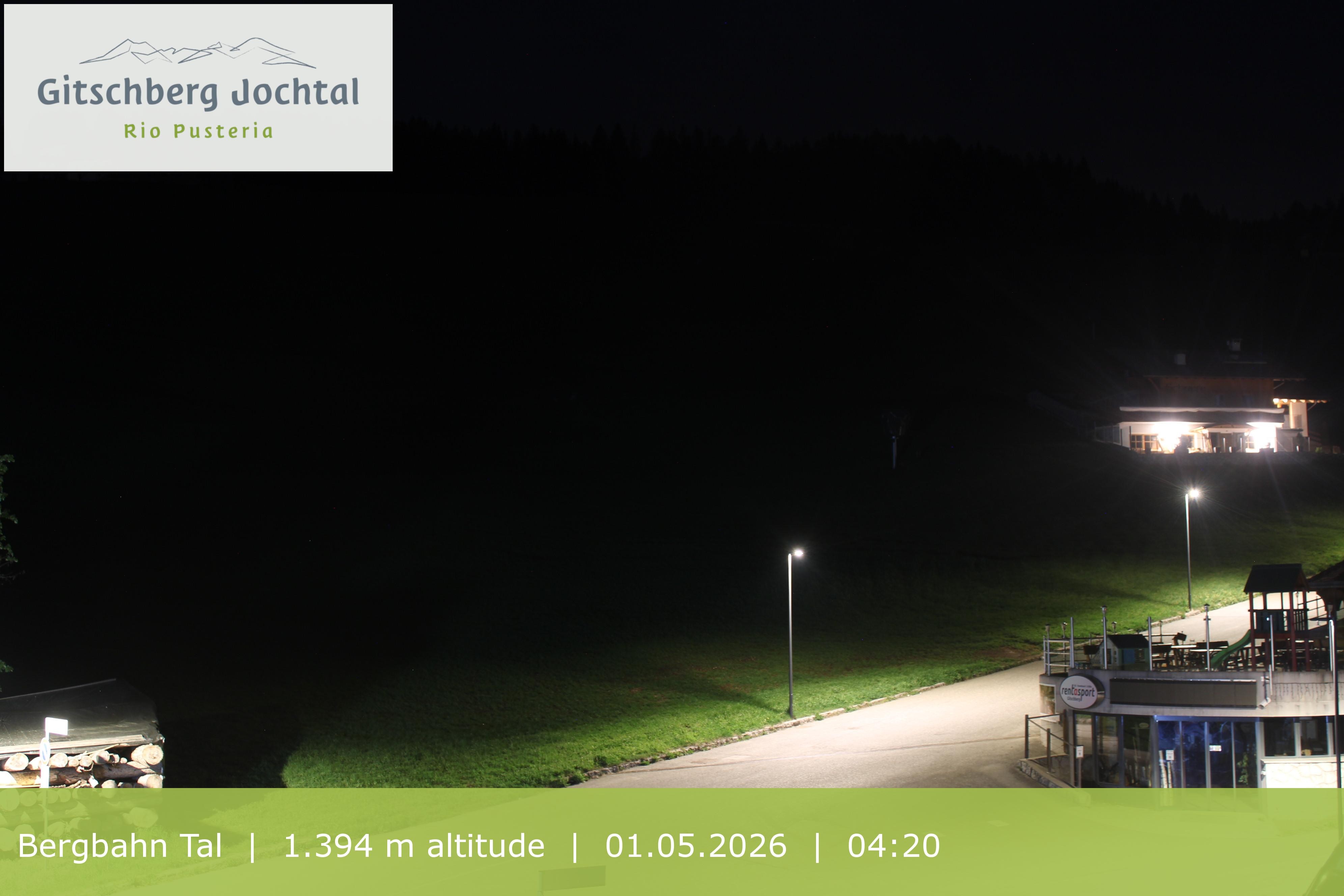 Archiv Foto Webcam Sicht auf die Talstation Meransen in Südtirol