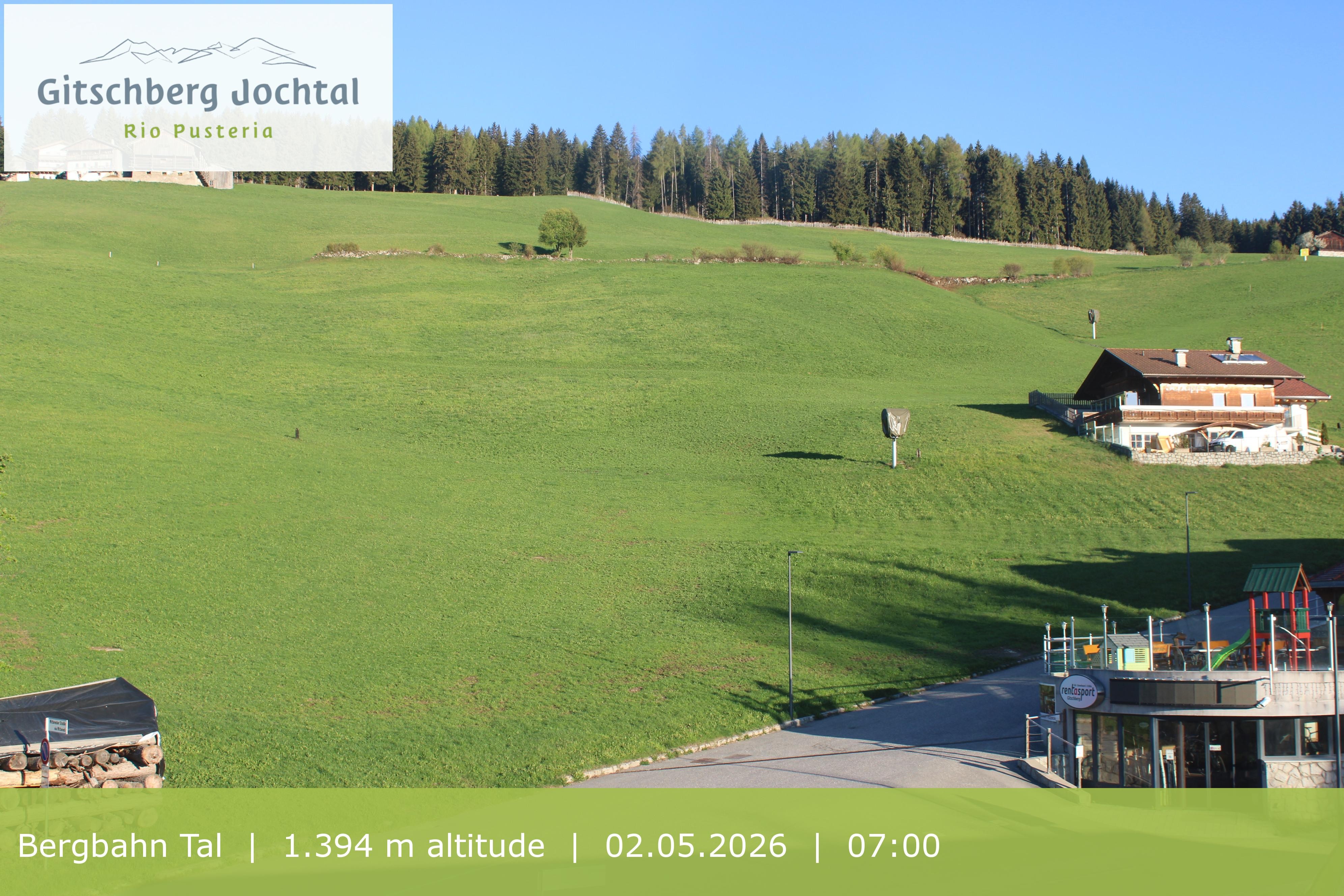 Archived image Webcam View of Base Station Meransen in South Tyrol