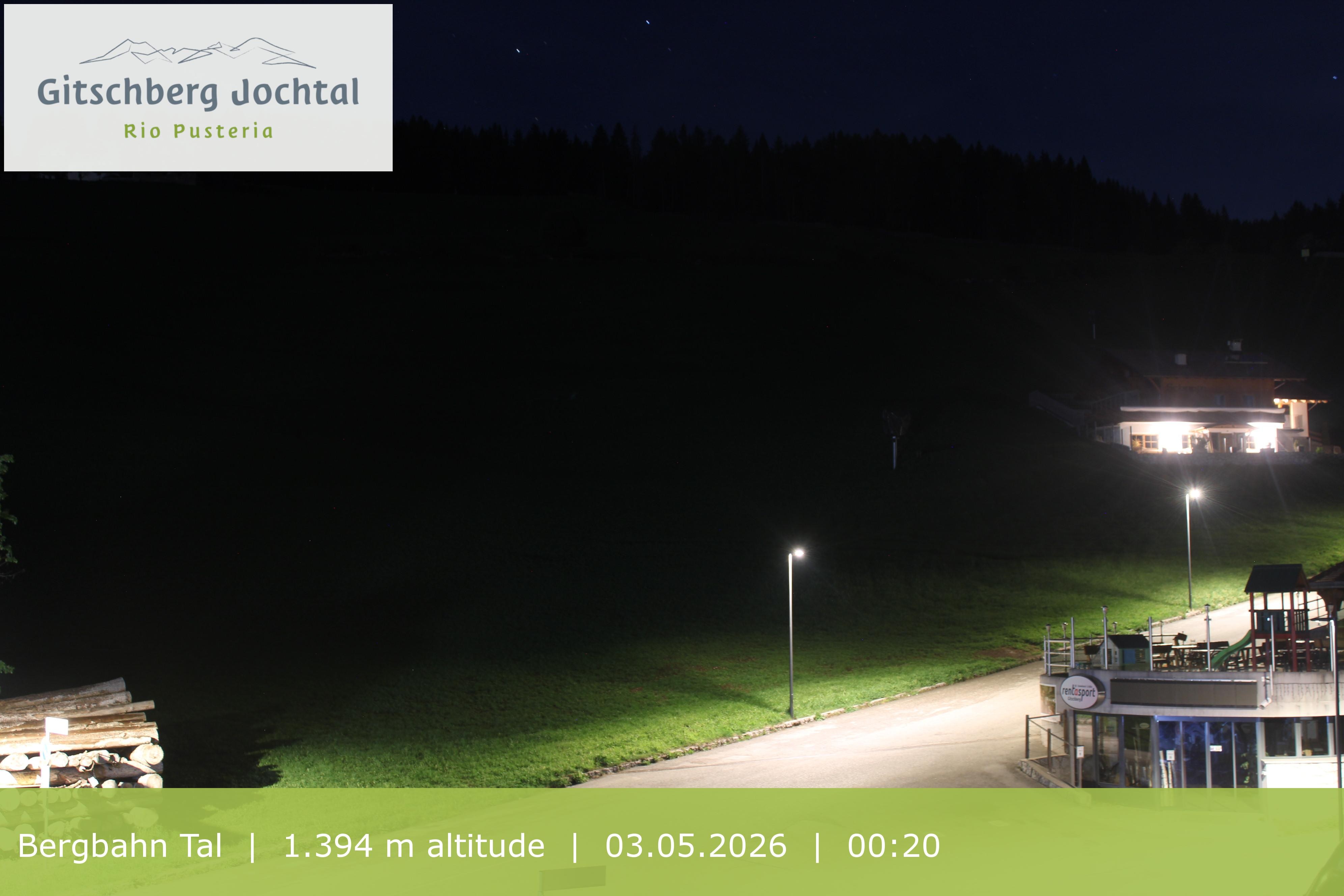 Archiv Foto Webcam Sicht auf die Talstation Meransen in Südtirol