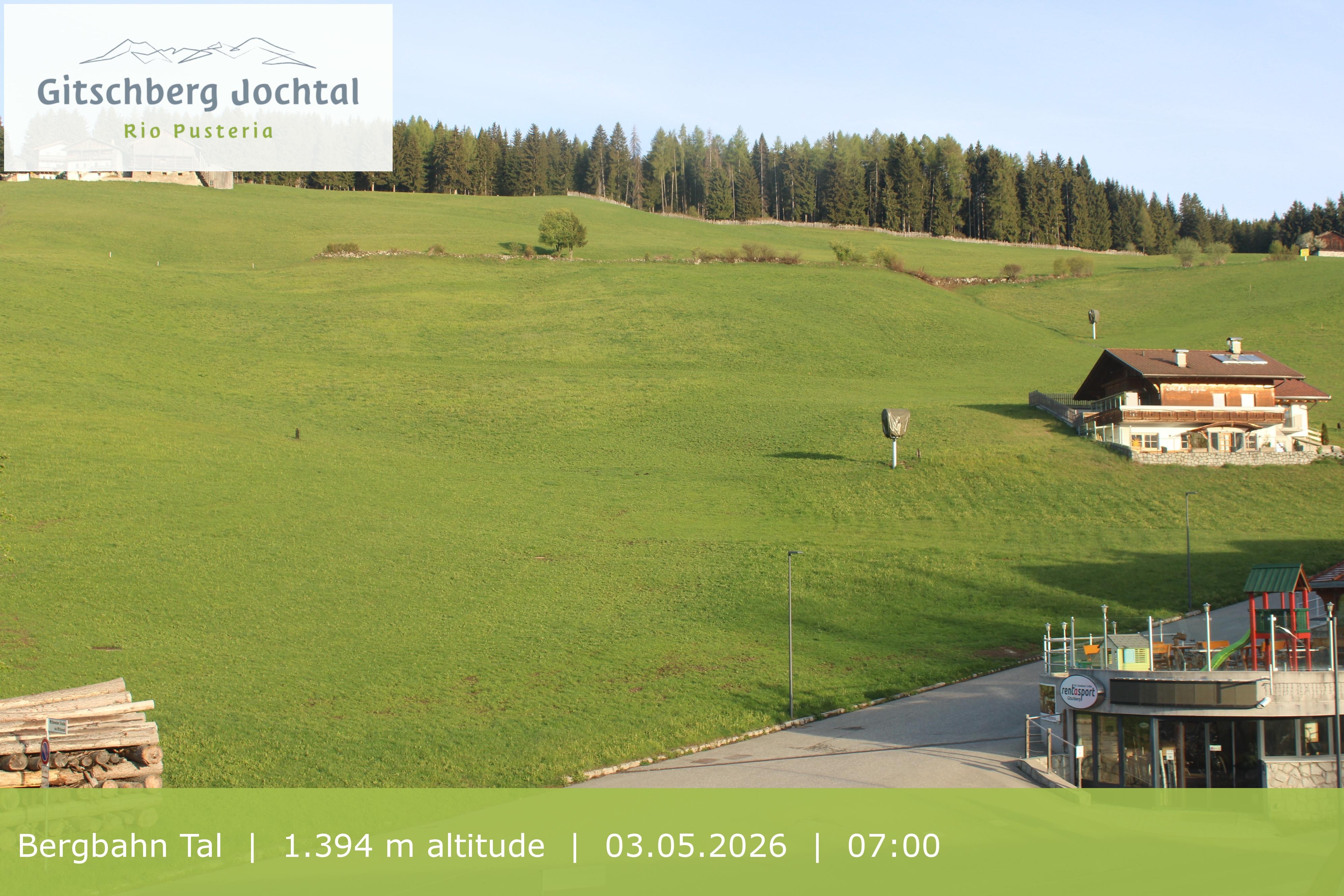 Archived image Webcam View of Base Station Meransen in South Tyrol