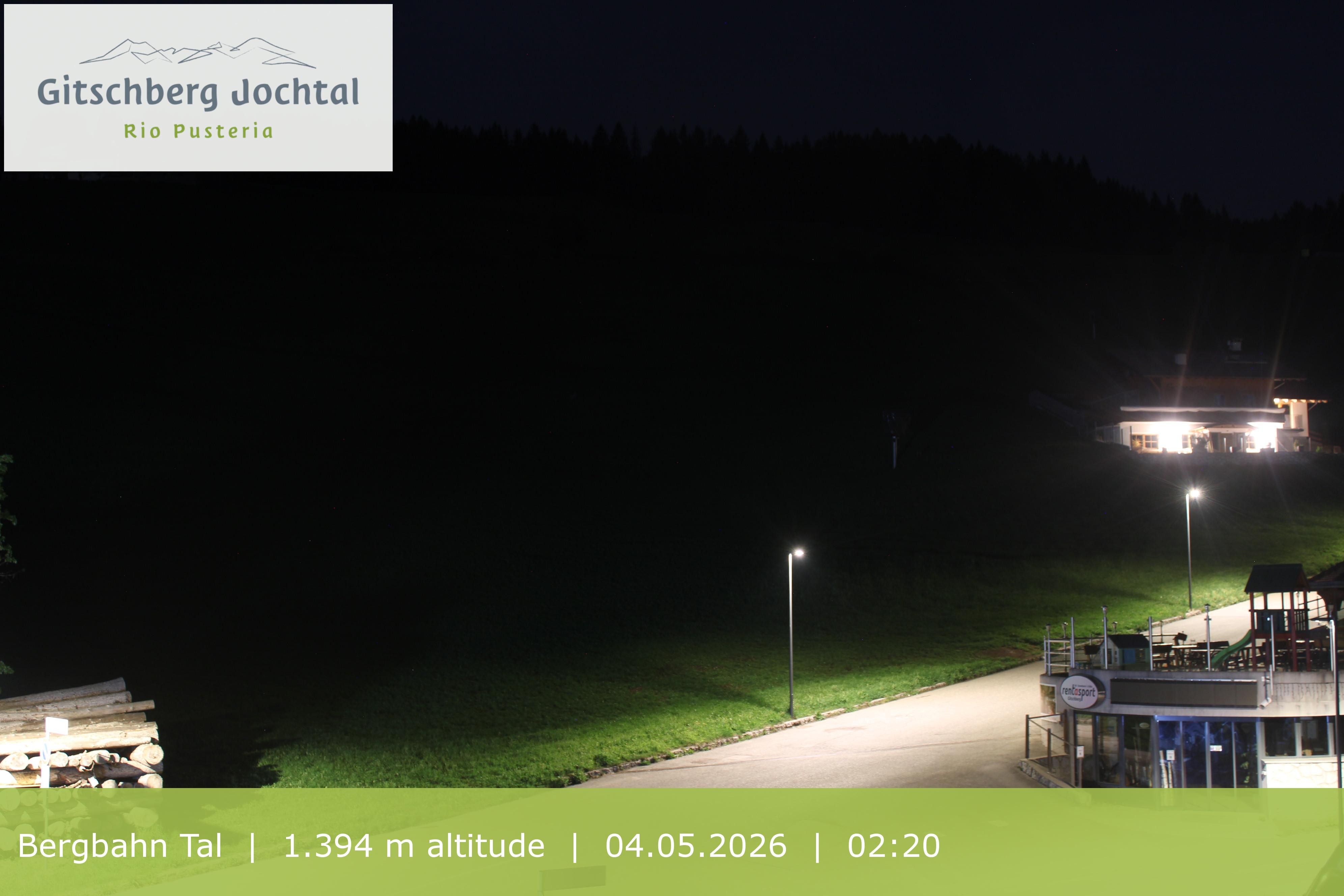 Archiv Foto Webcam Sicht auf die Talstation Meransen in Südtirol