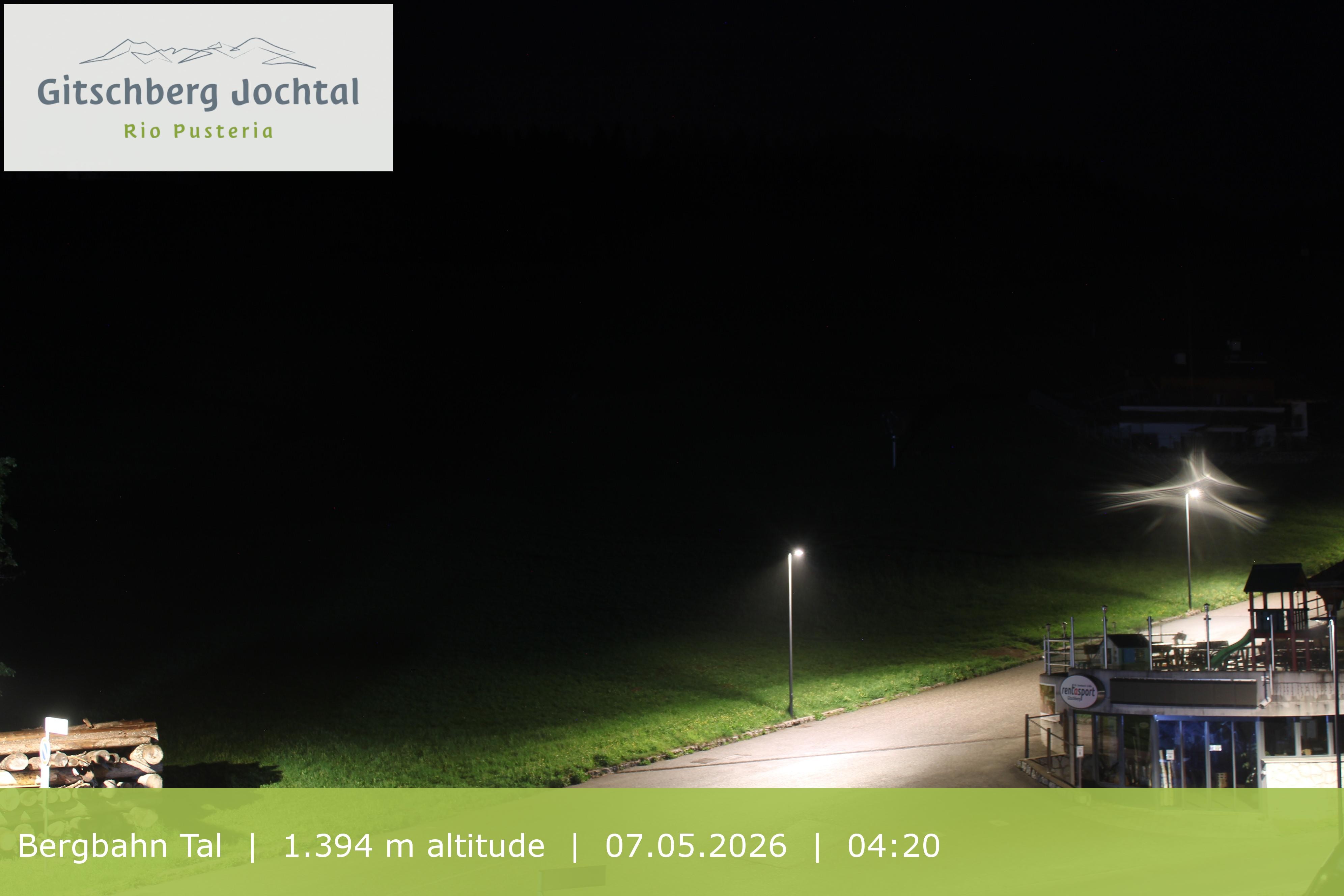 Archiv Foto Webcam Sicht auf die Talstation Meransen in Südtirol