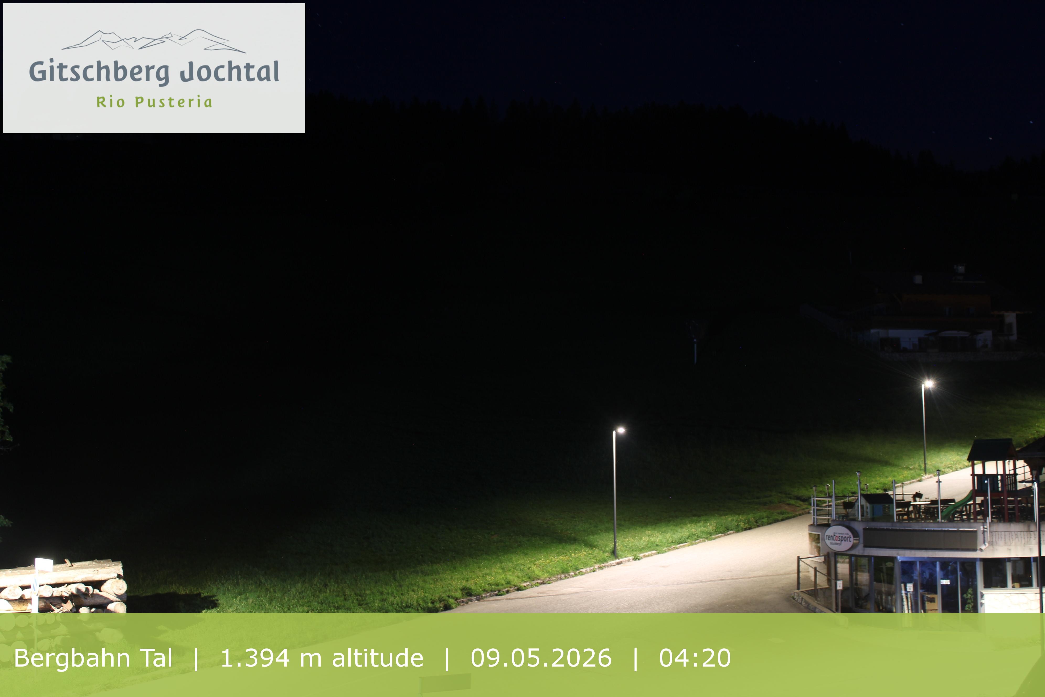 Archiv Foto Webcam Sicht auf die Talstation Meransen in Südtirol