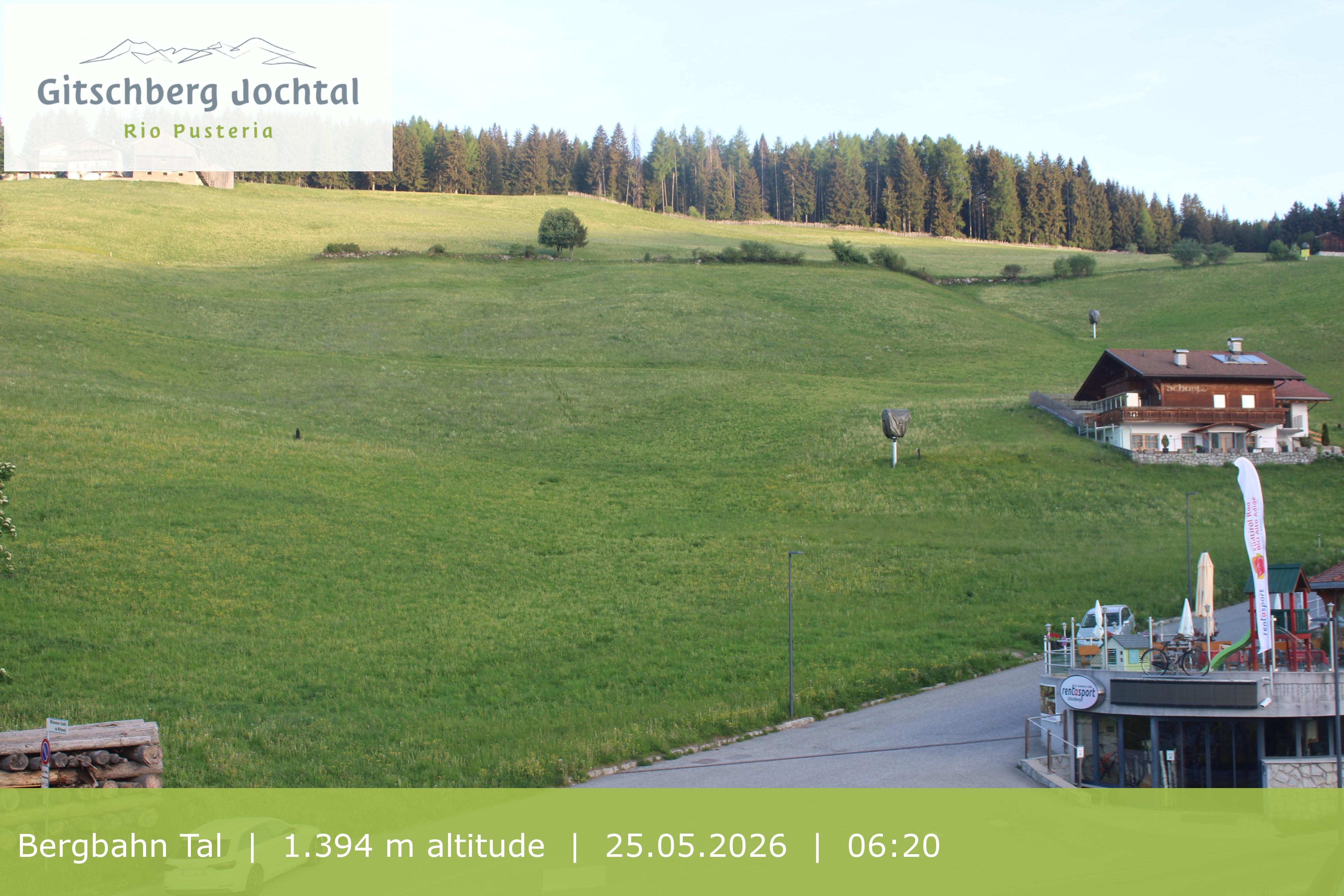 Archived image Webcam View of Base Station Meransen in South Tyrol