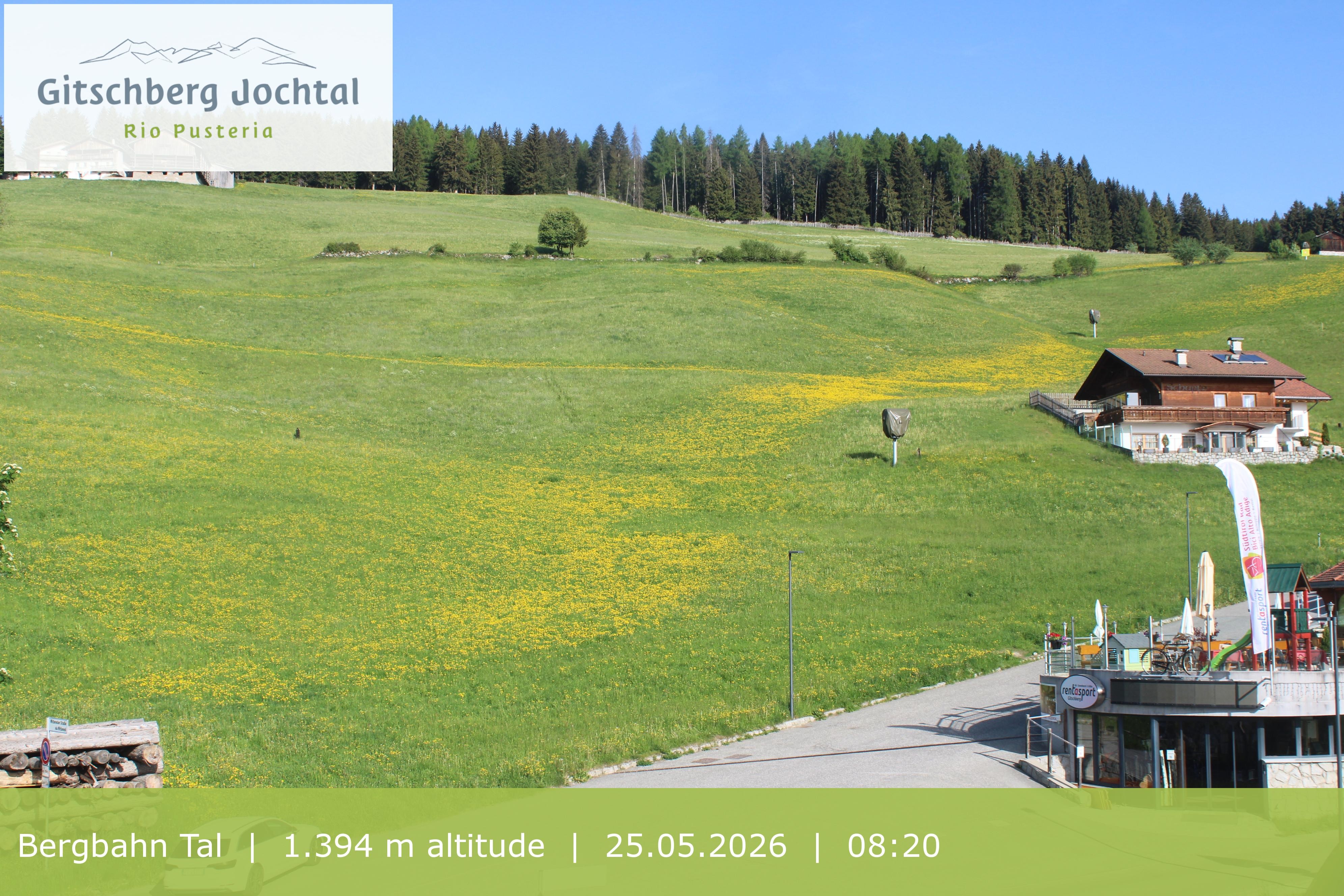 Archived image Webcam View of Base Station Meransen in South Tyrol