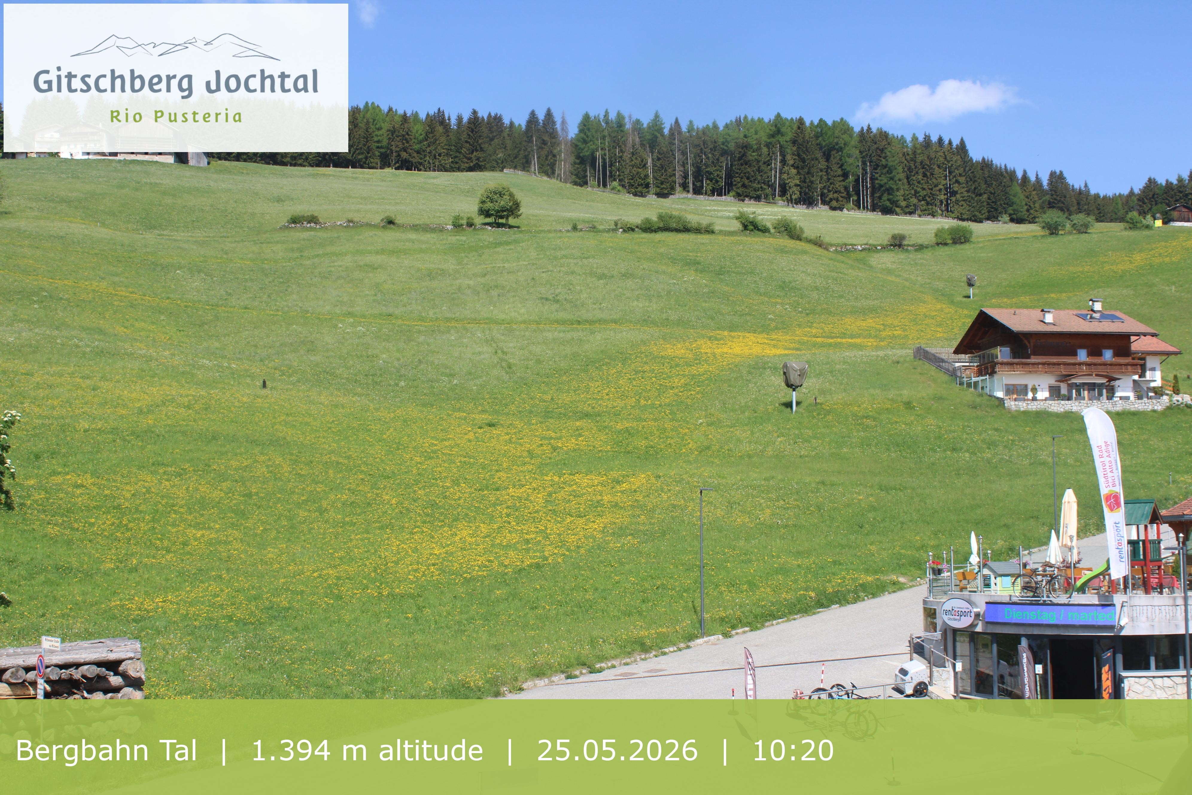 Archived image Webcam View of Base Station Meransen in South Tyrol