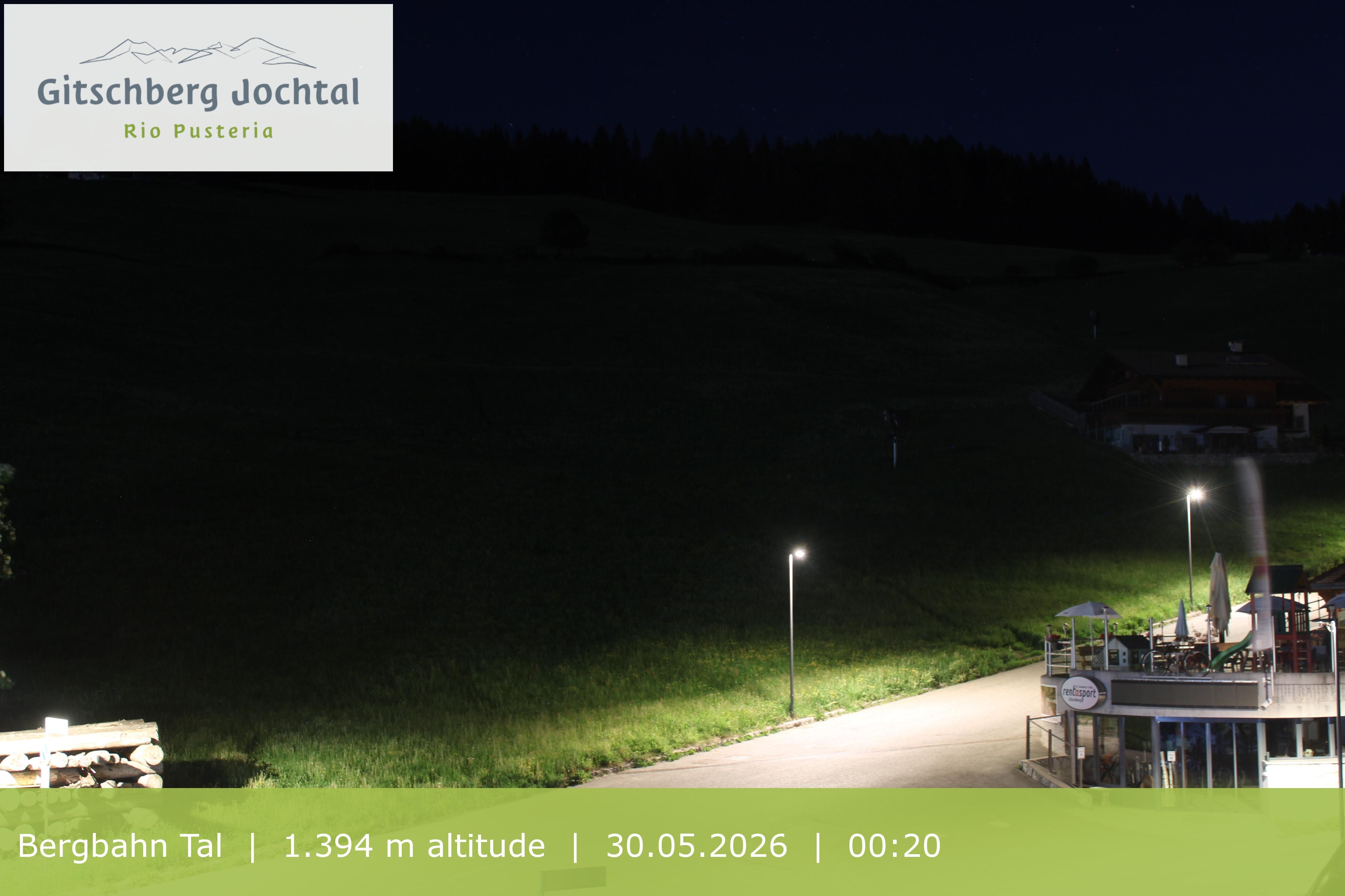 Archiv Foto Webcam Sicht auf die Talstation Meransen in Südtirol