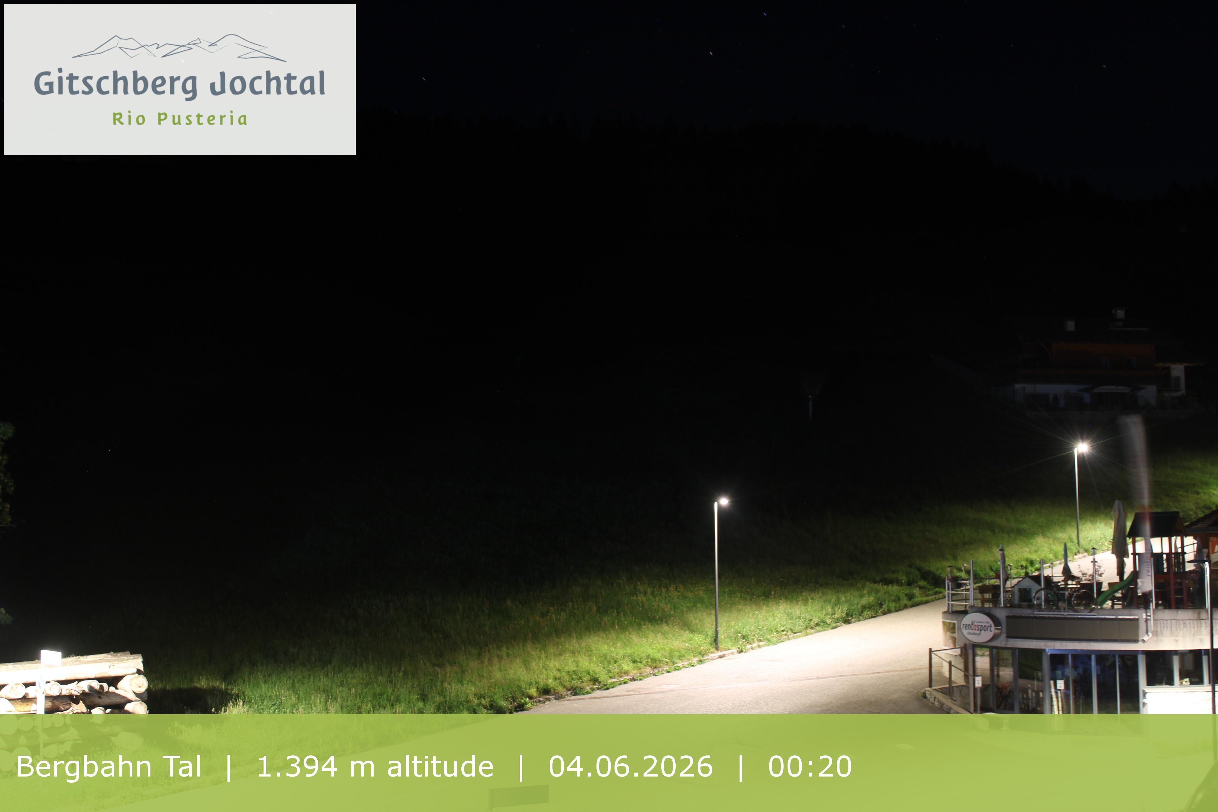 Archiv Foto Webcam Sicht auf die Talstation Meransen in Südtirol
