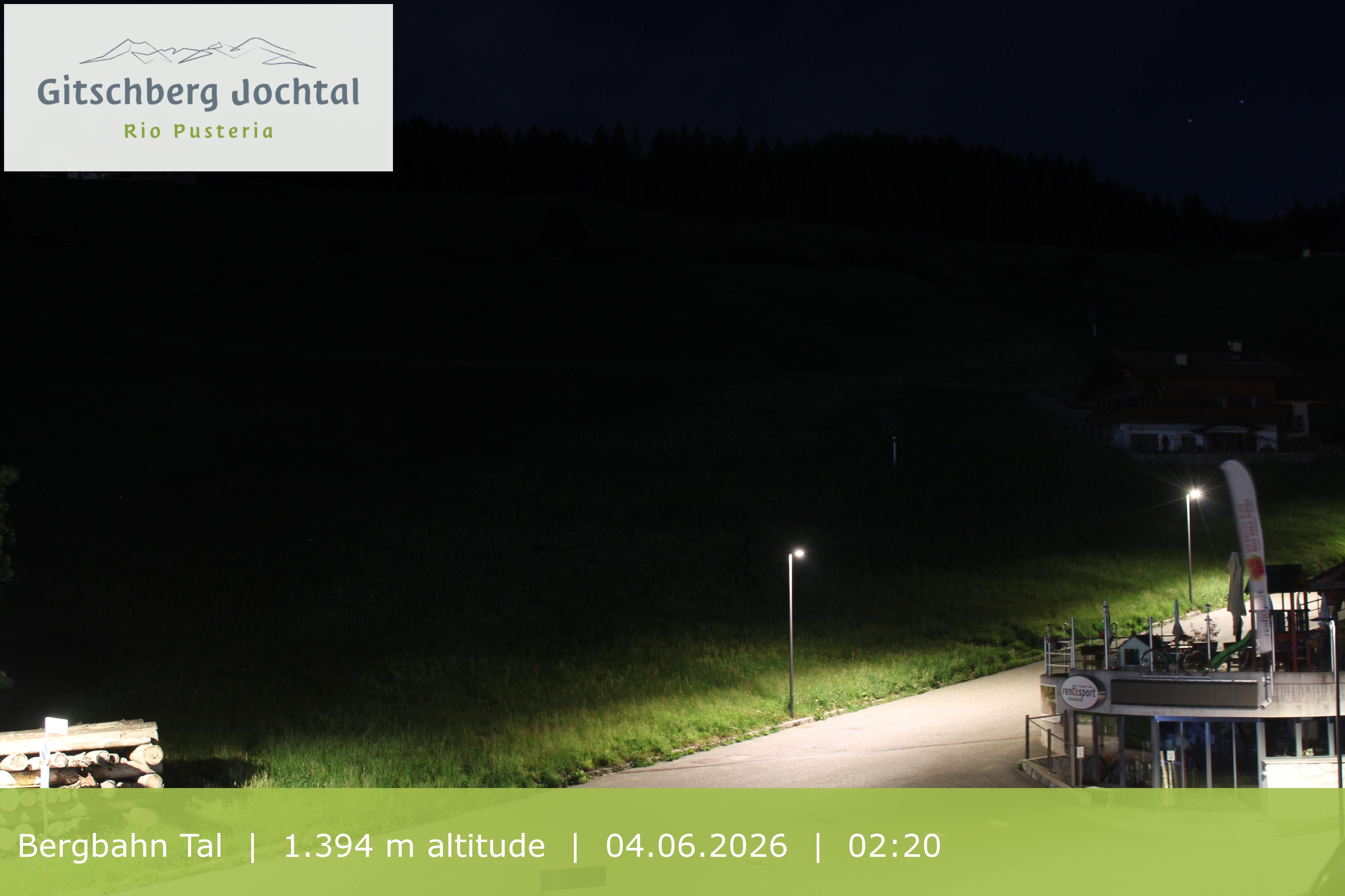 Archiv Foto Webcam Sicht auf die Talstation Meransen in Südtirol