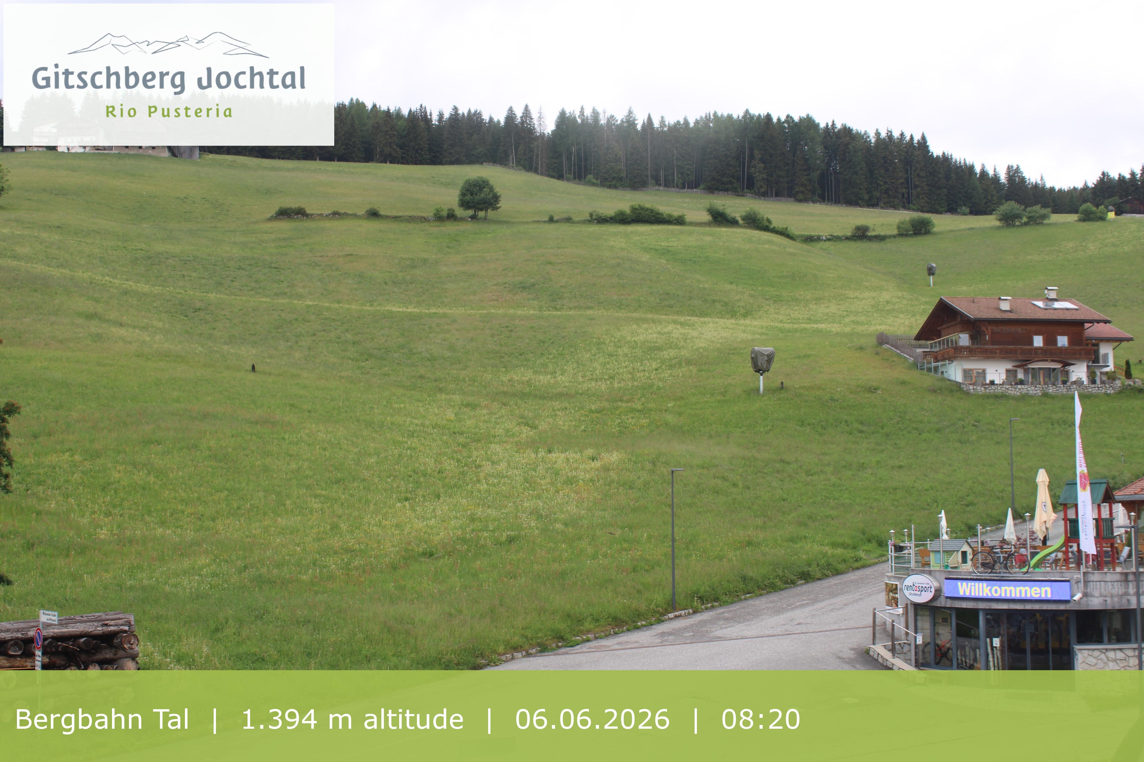 Archived image Webcam View of Base Station Meransen in South Tyrol