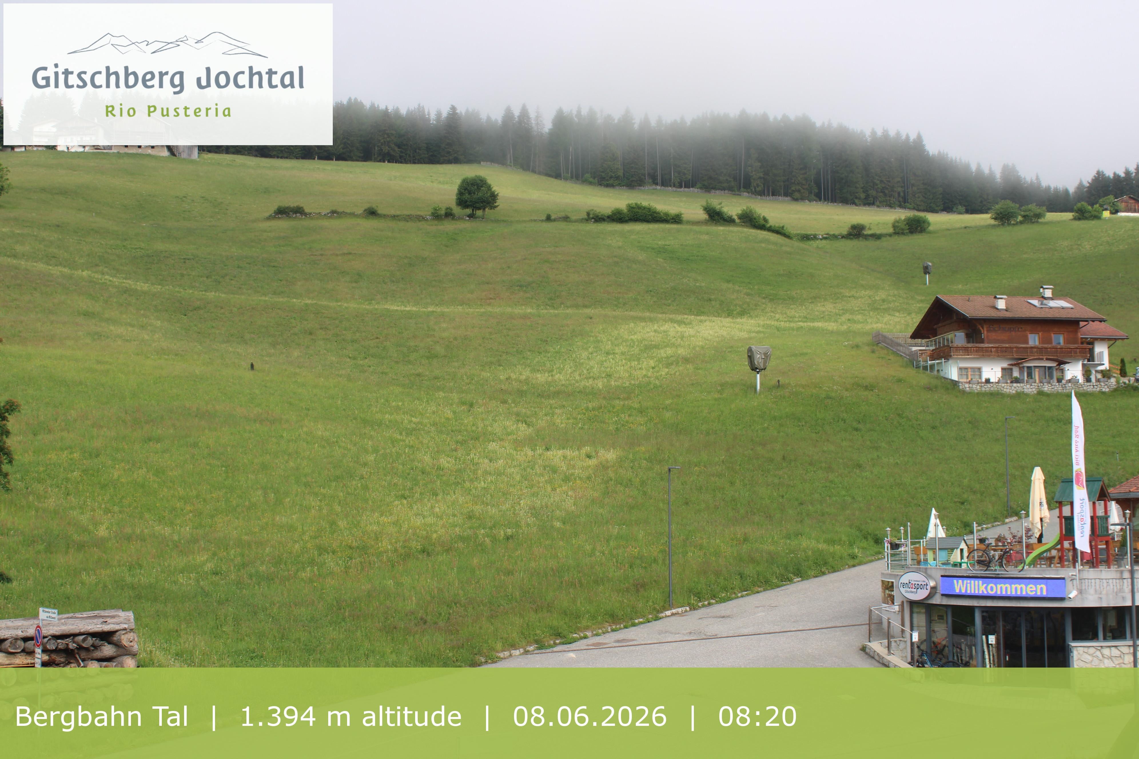 Archived image Webcam View of Base Station Meransen in South Tyrol