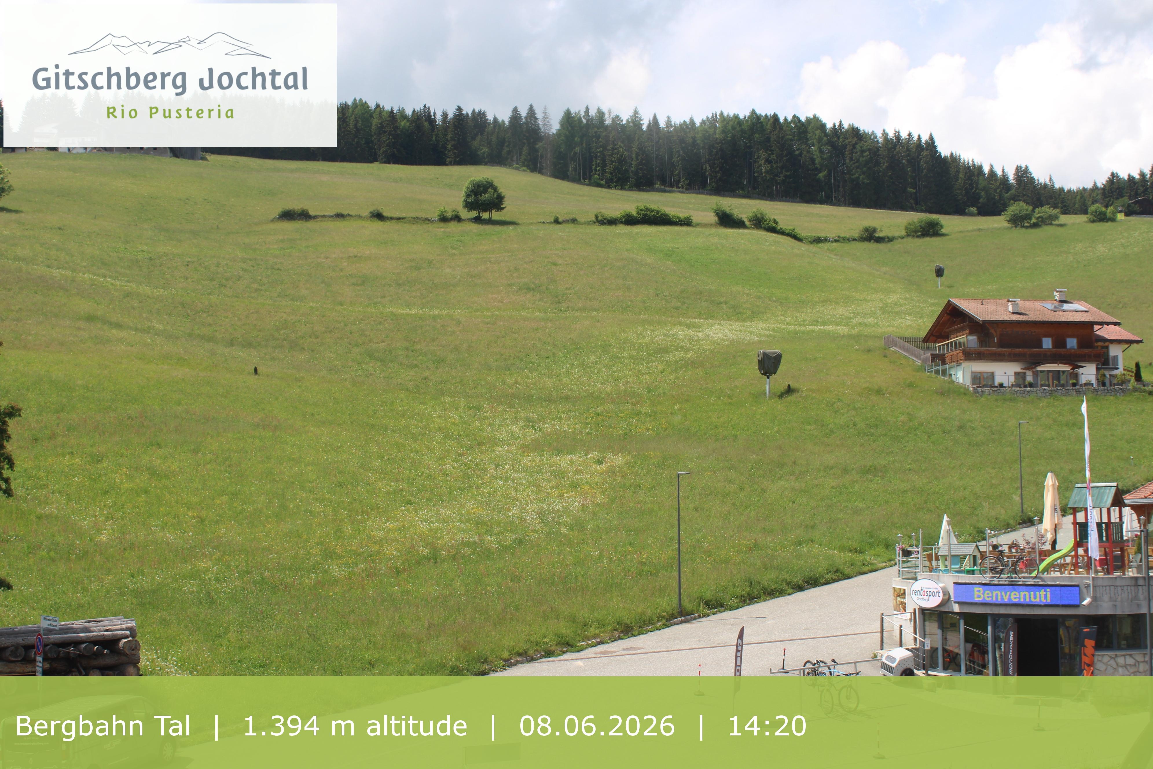 Archived image Webcam View of Base Station Meransen in South Tyrol